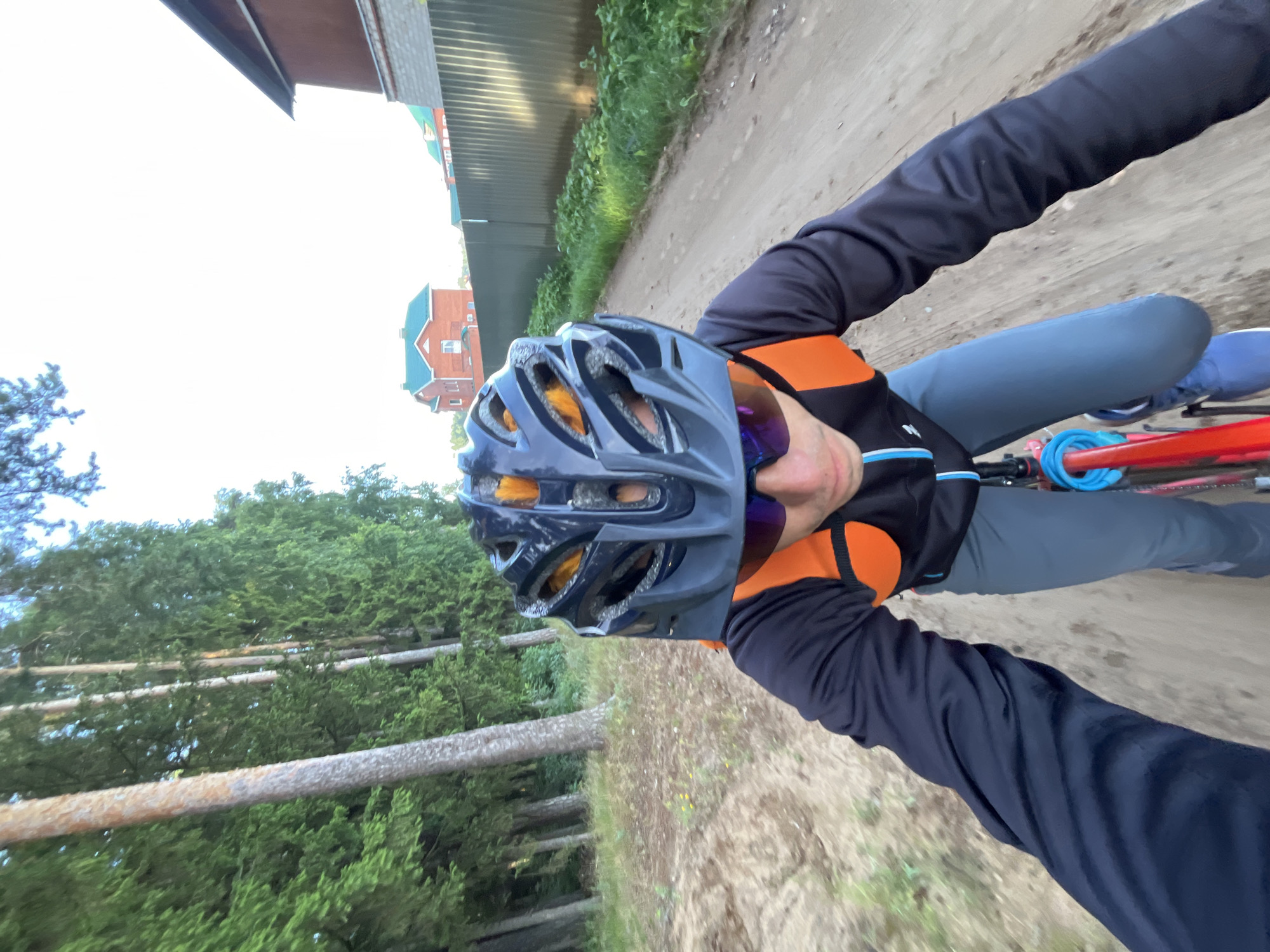 Late-night bike ride through Chaikovsky with wildflower pit stops
