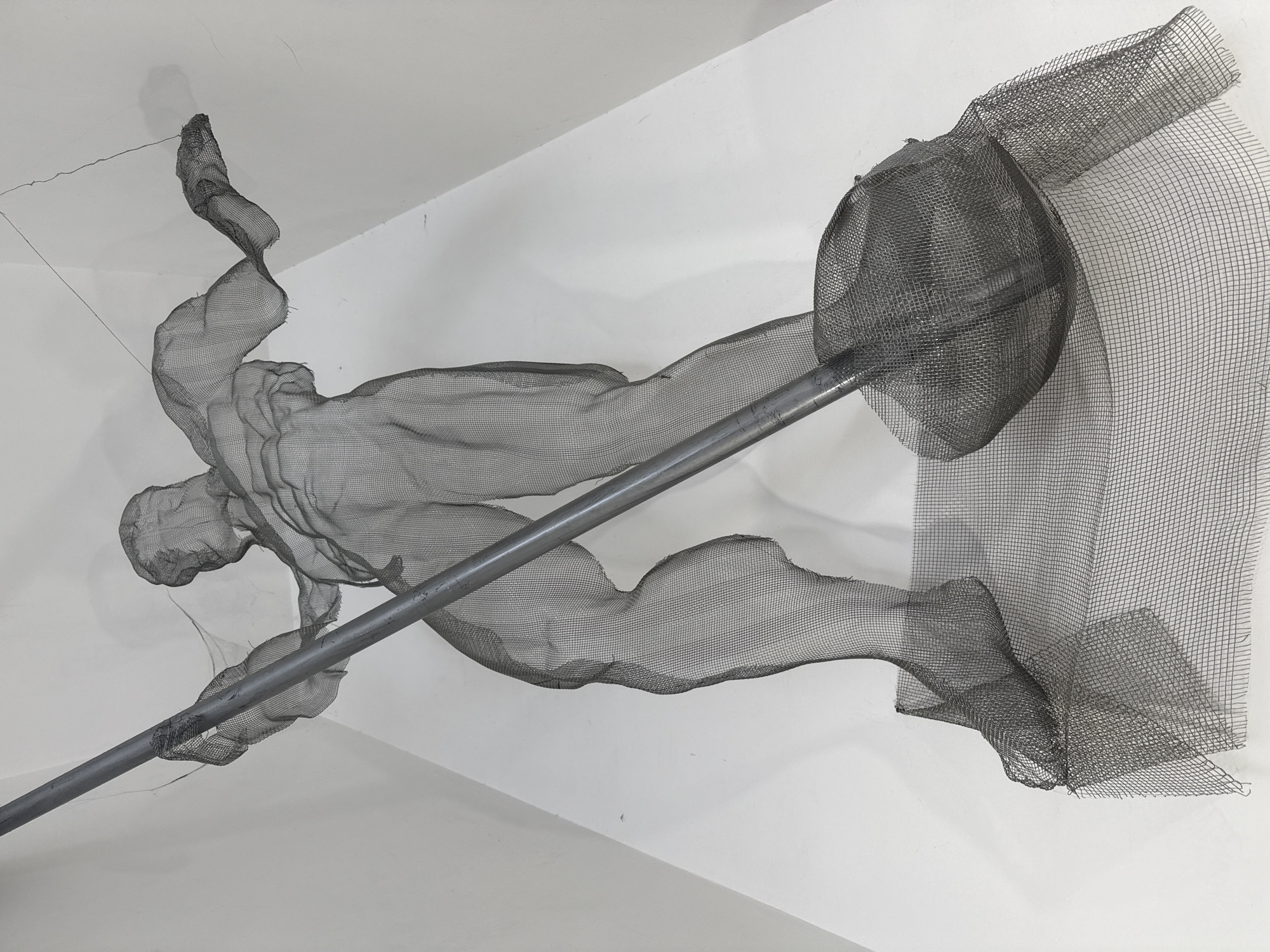 Wire mesh sculptures, metallic emblems displayed at Varna exhibition