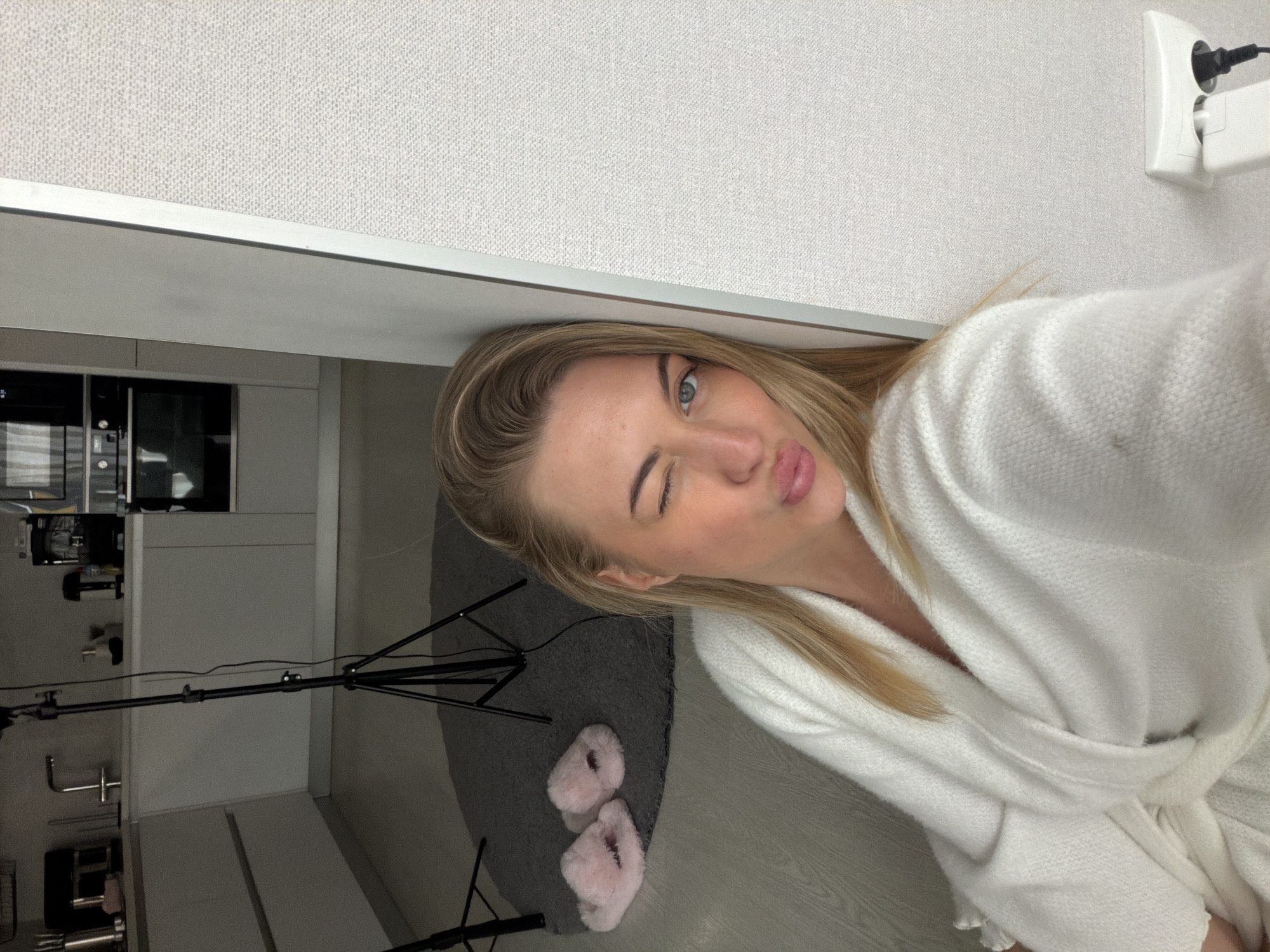 Woman documents daily moments through selfies in Ukrainian suburb