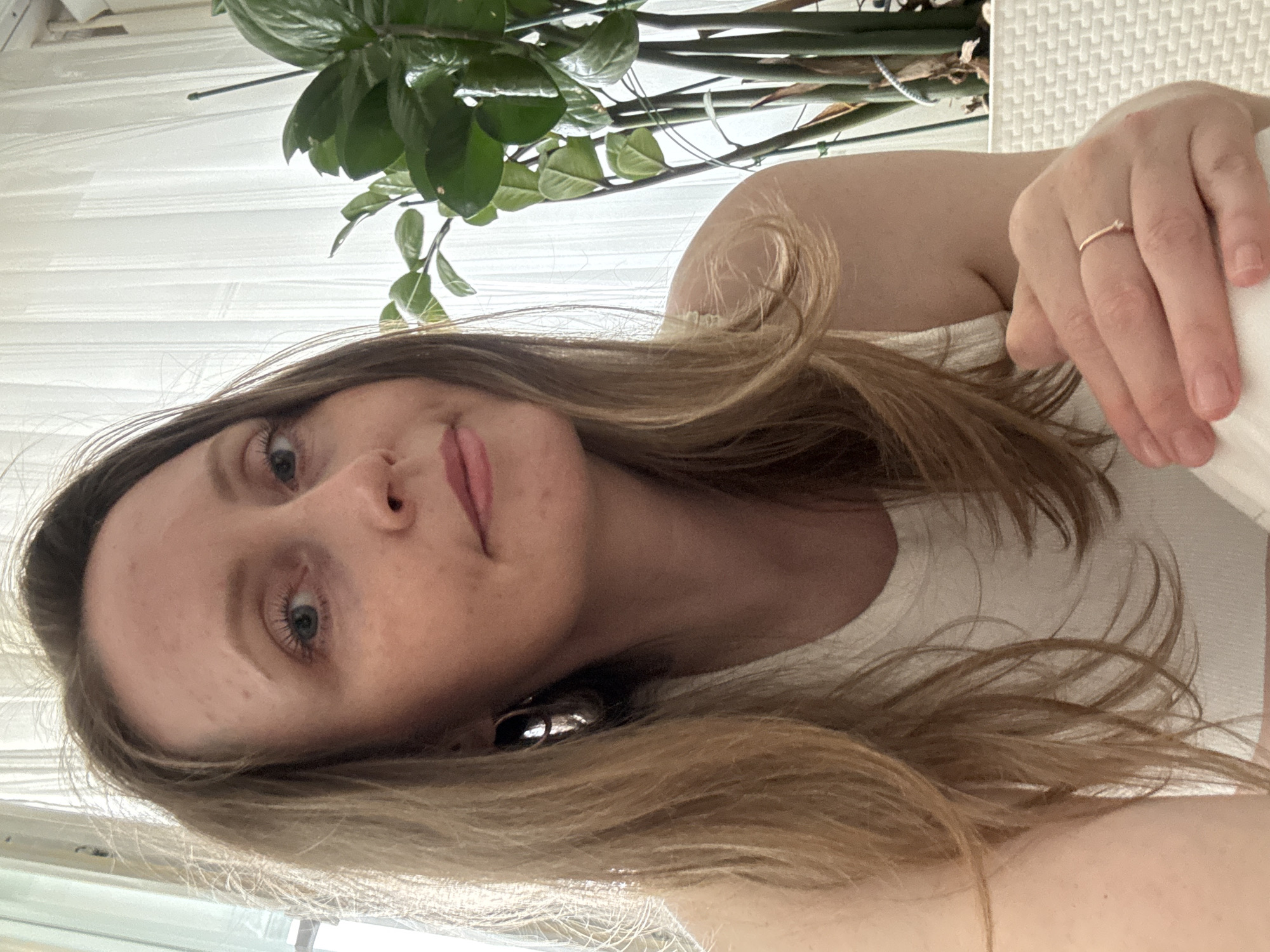 Quiet Monday at home and outdoors in Chaikovsky