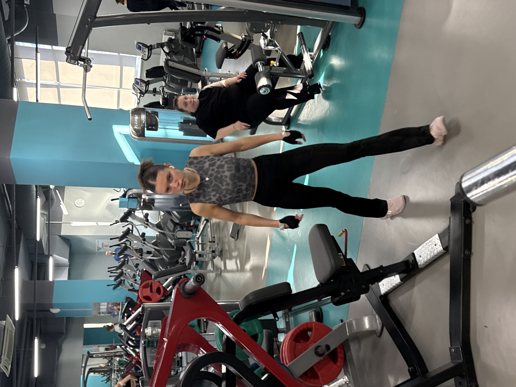 Routine workout session captured at Yekaterinburg gym facility
