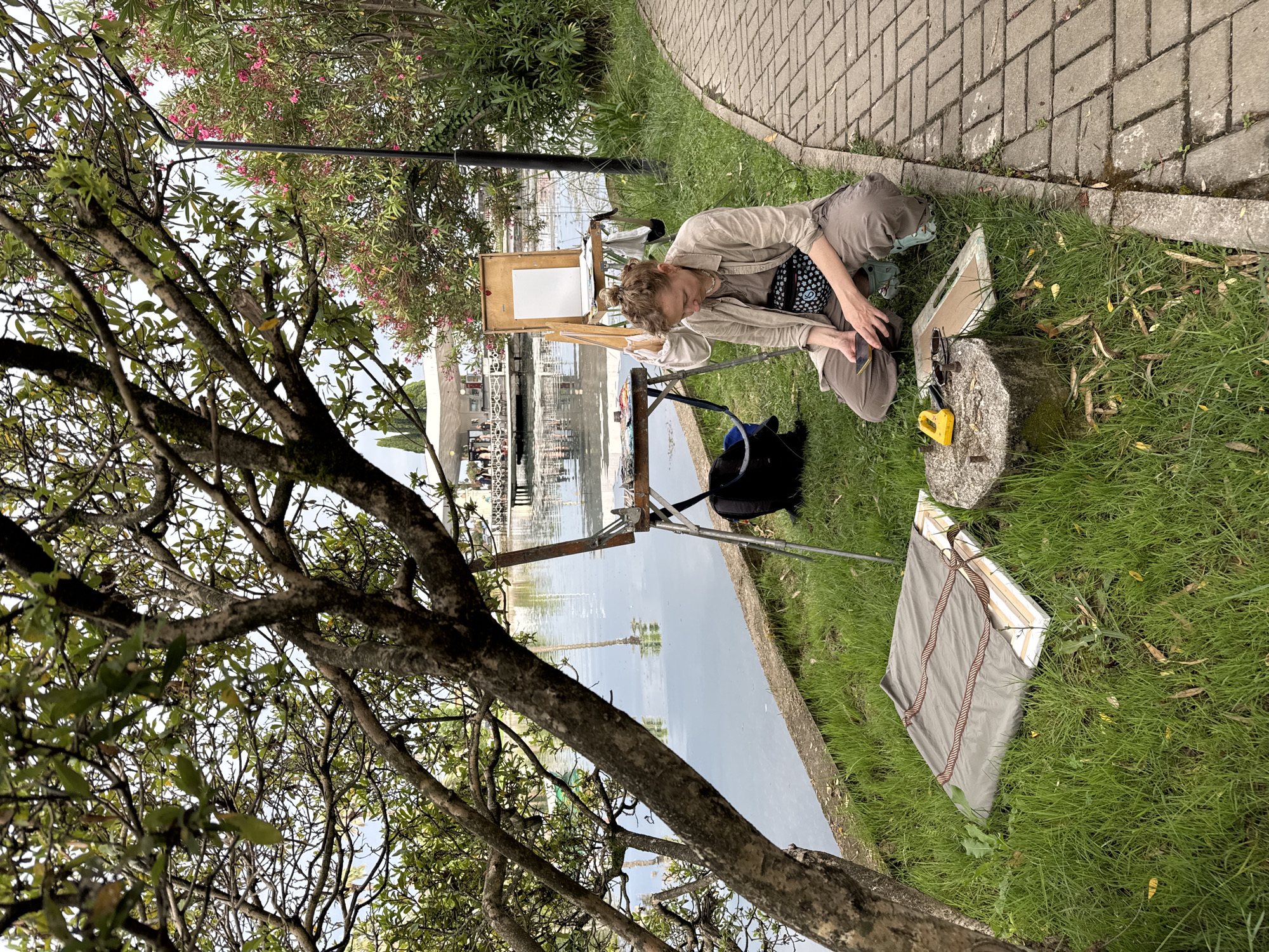Plein air painting by the waterfront in New Athos, Abkhazia