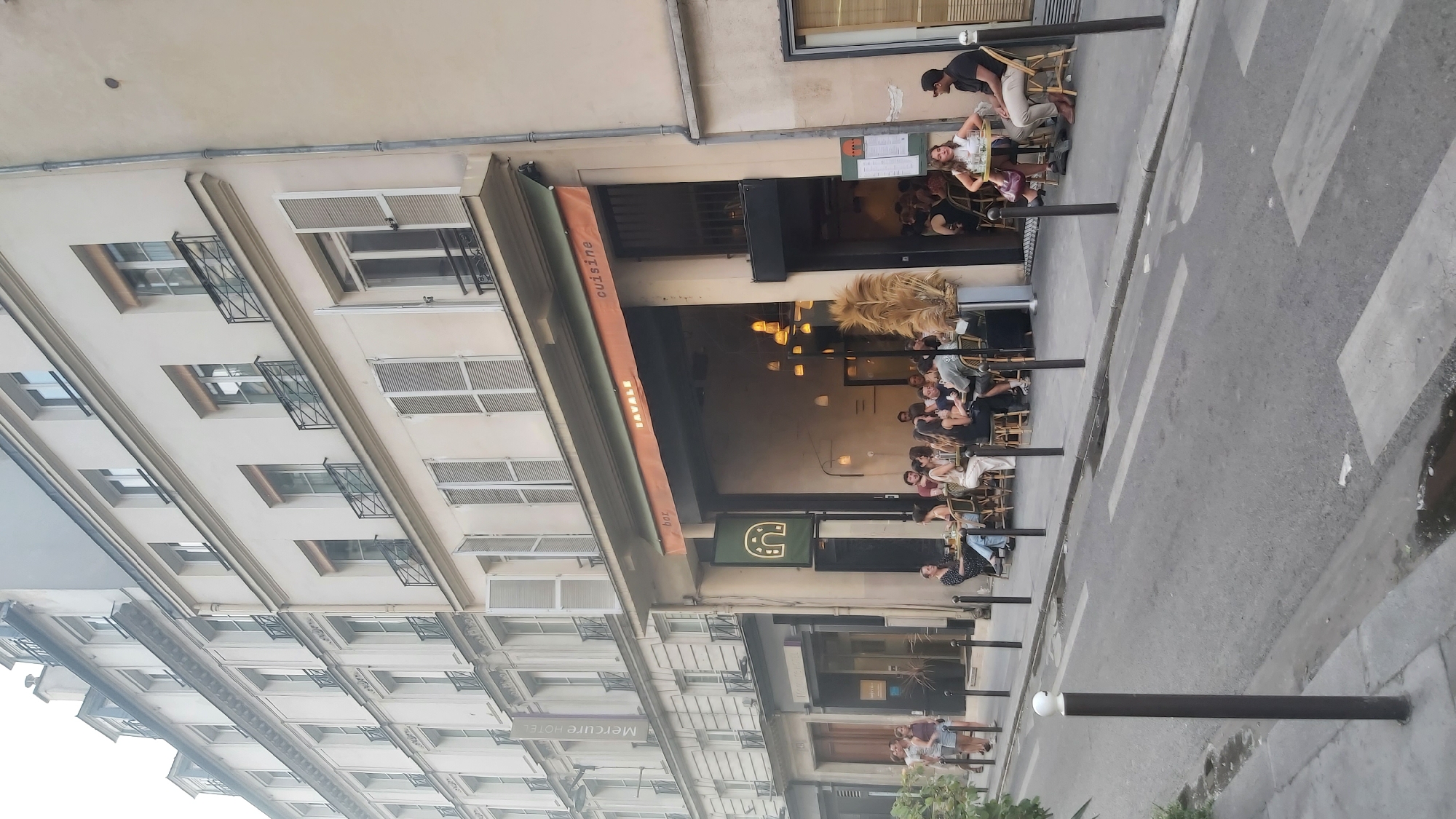 Street scenes and architecture from a Paris evening stroll