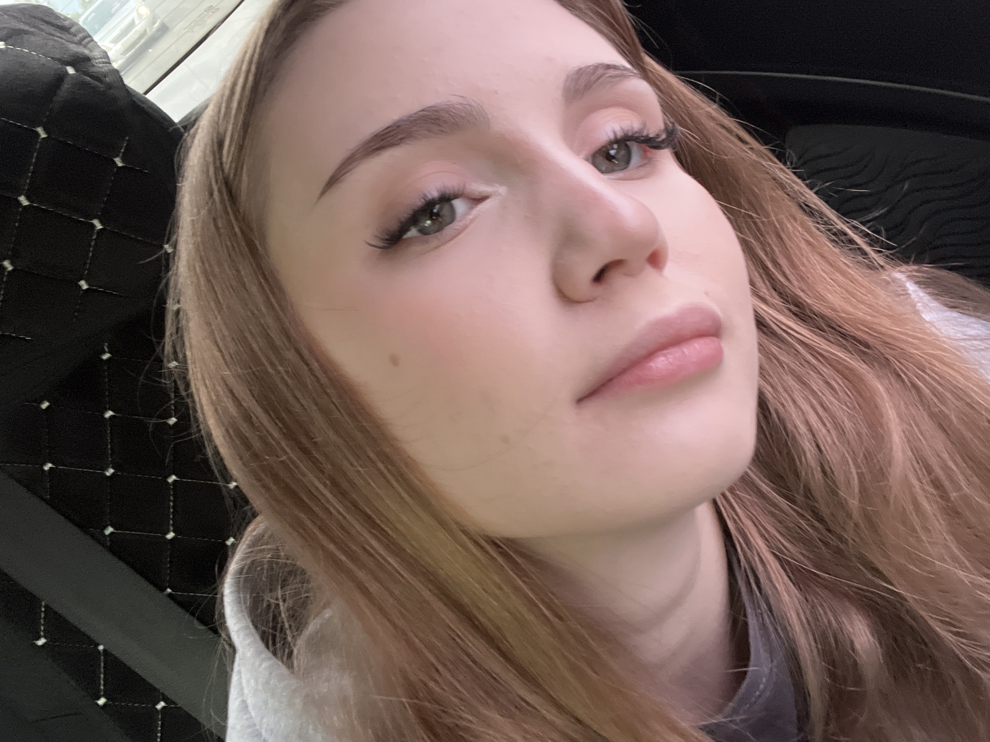 Quick selfie session inside a car in Sterlitamak