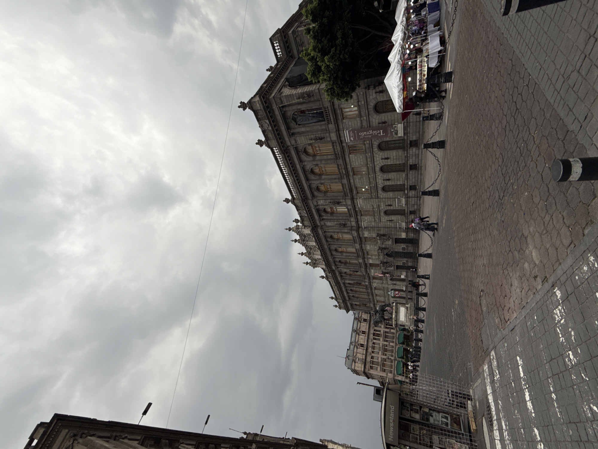 Evening stroll through Mexico City's landmark-dense historic center