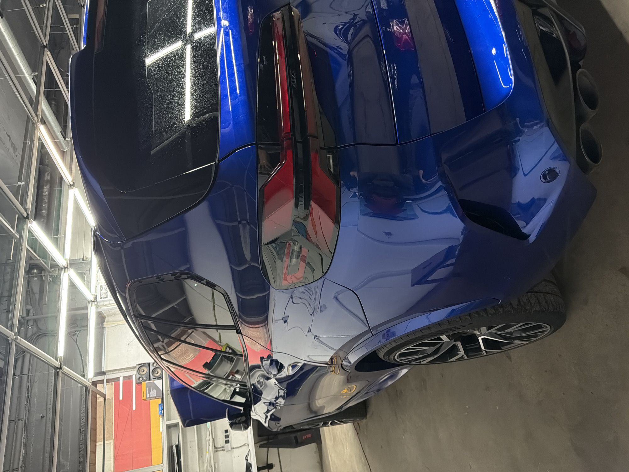 Vehicles photographed in automotive garage in Krasnoyarsk