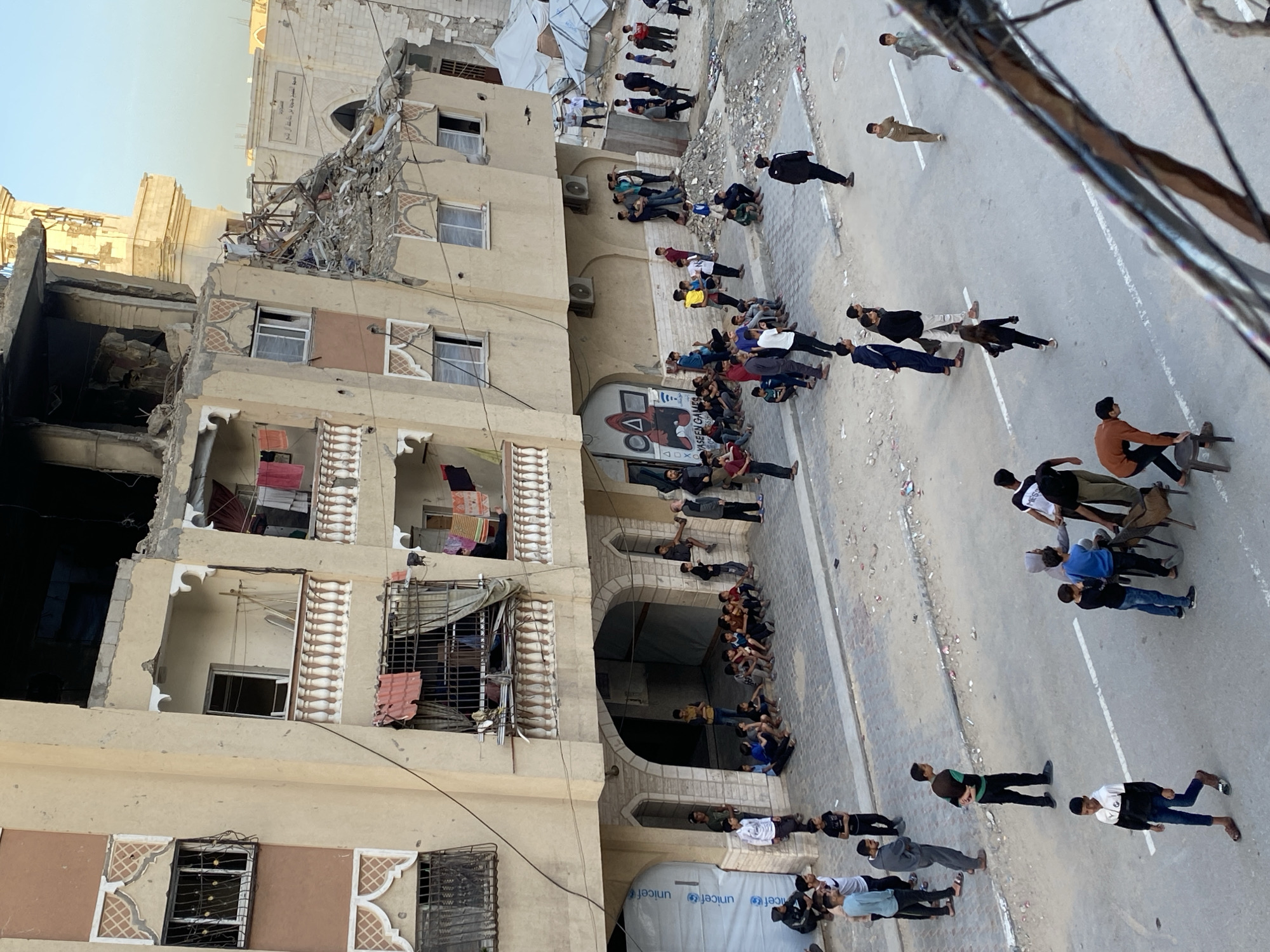 Daily life continues amid damaged buildings in Khan Yunis