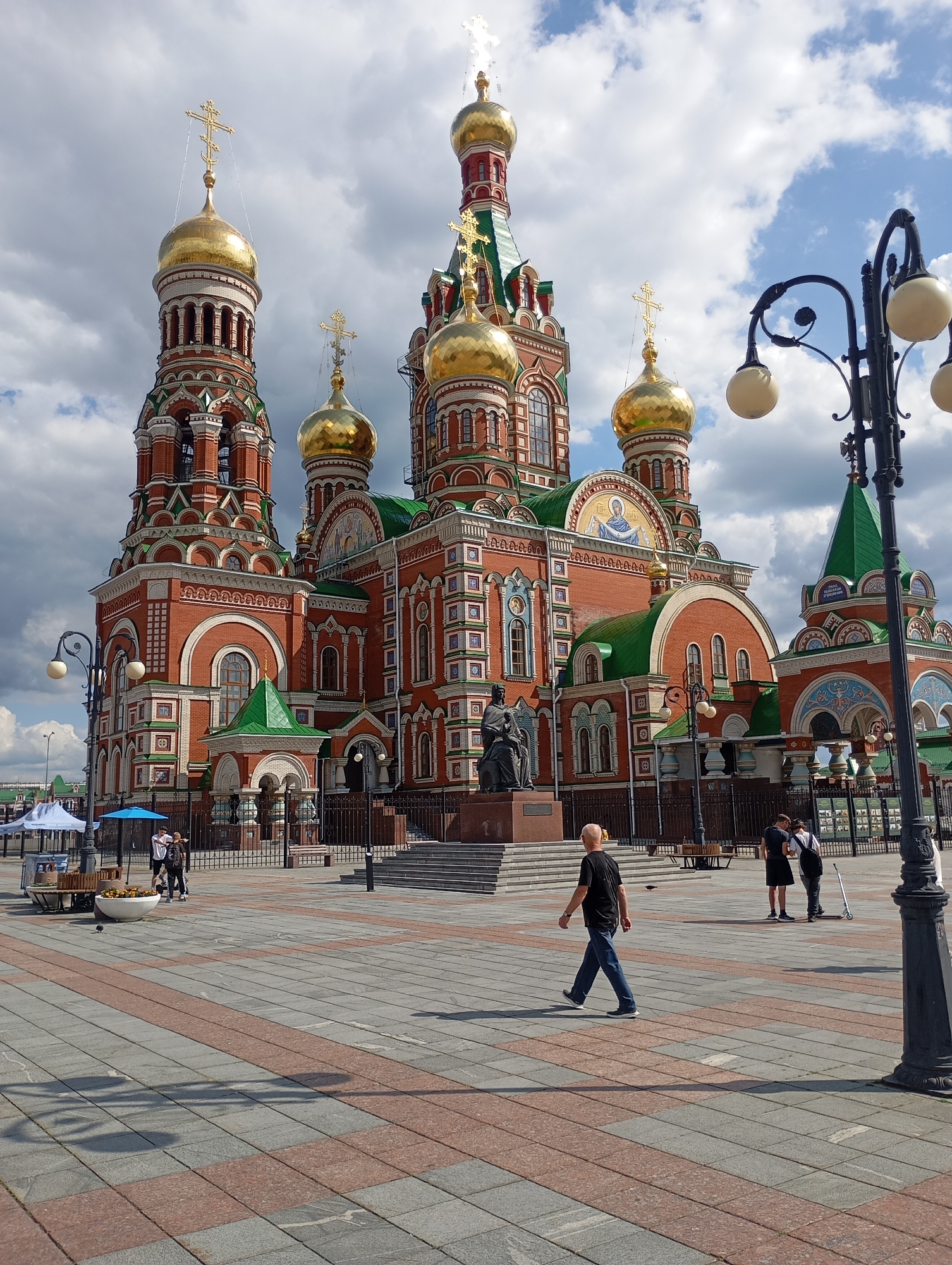 Yoshkar-Ola's ornate city center squares and landmarks