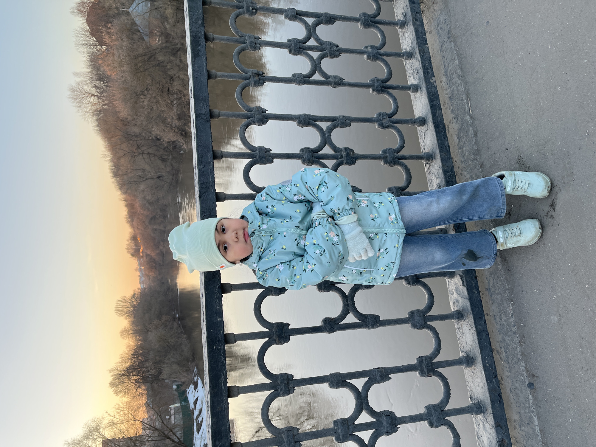 Winter scenes documented along Pakhra River bridge in Podolsk