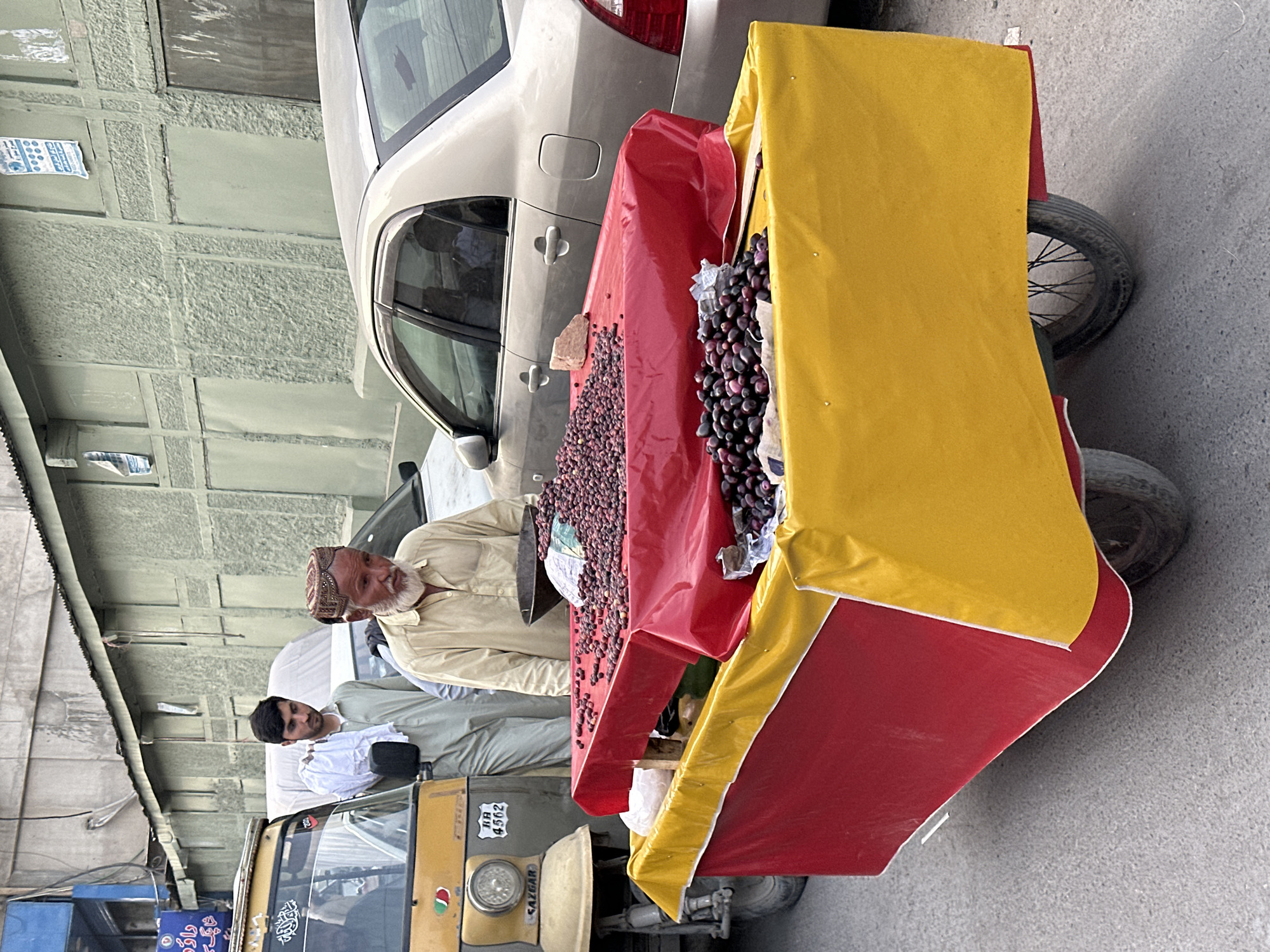 Daily life scenes captured in Quetta City streets