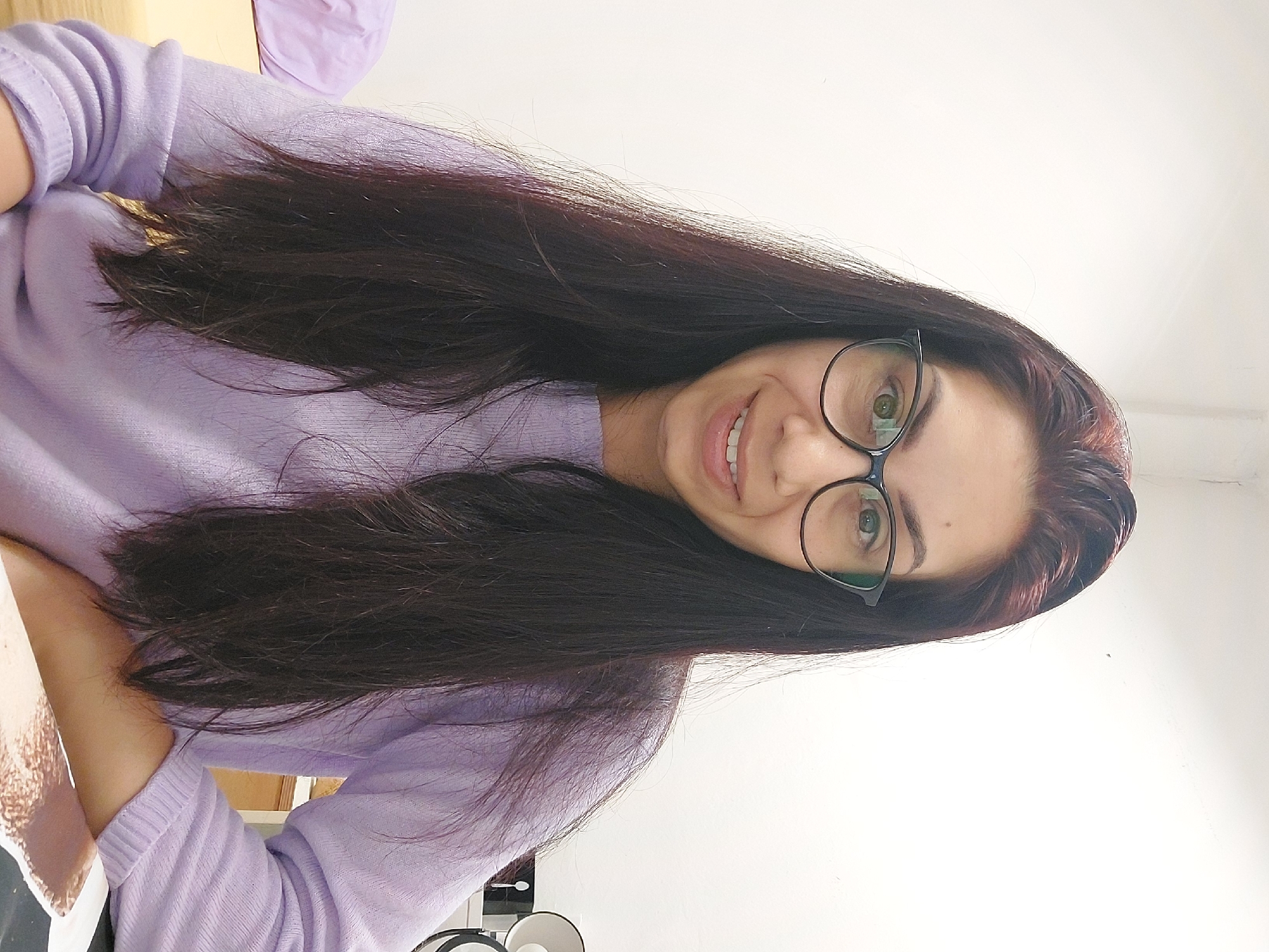 Quick selfie series at a desk in Landshut