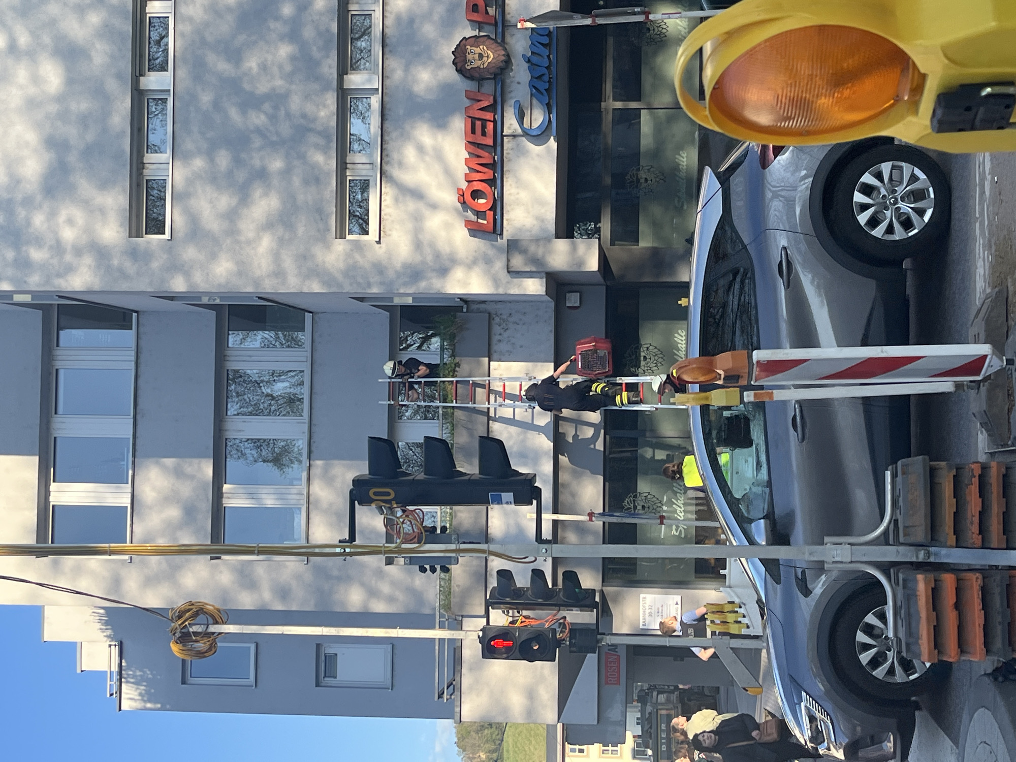 Firefighters respond to incident at Trier casino building