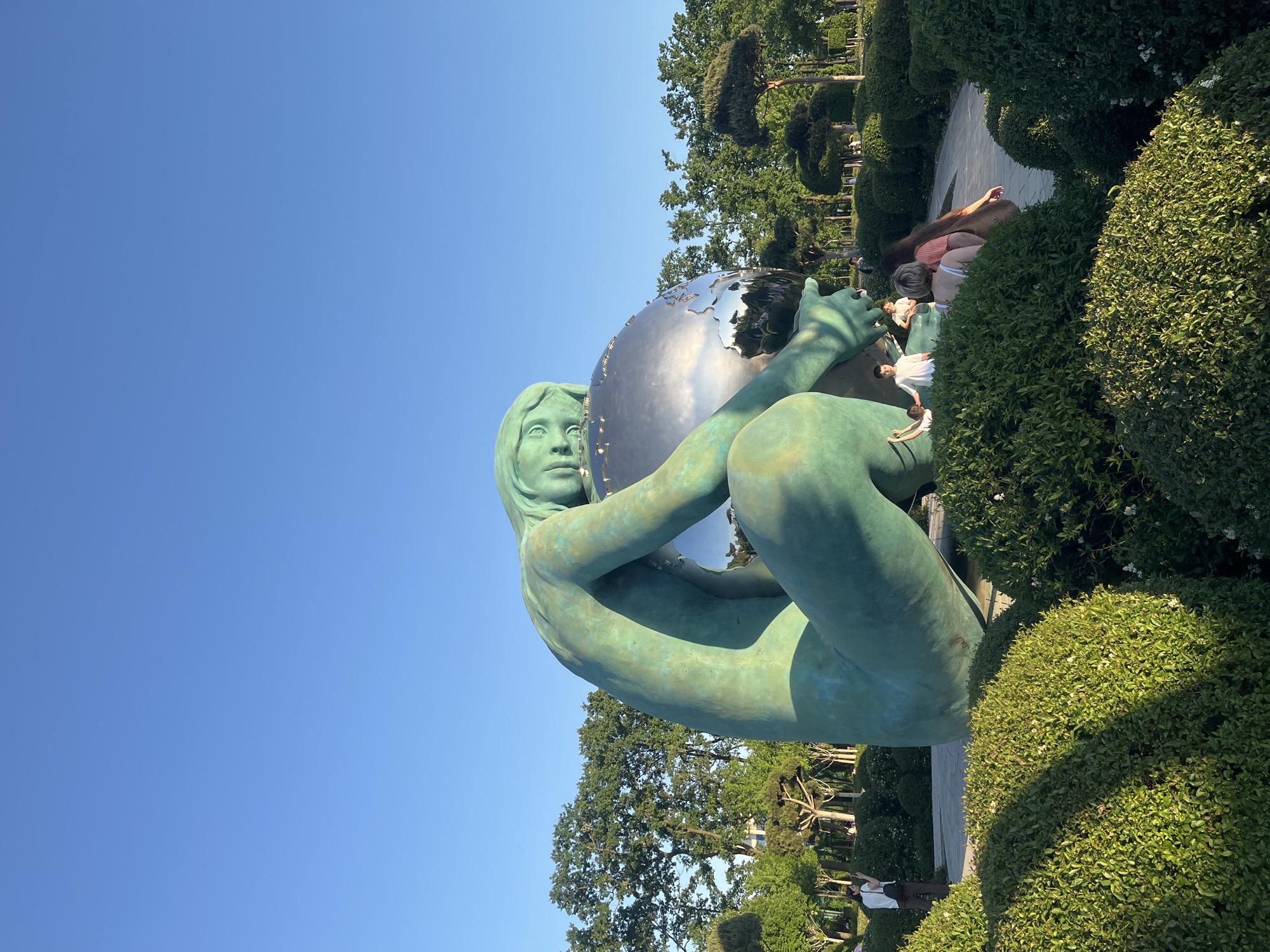Monument with globe sculpture draws visitors to Krasnodar park
