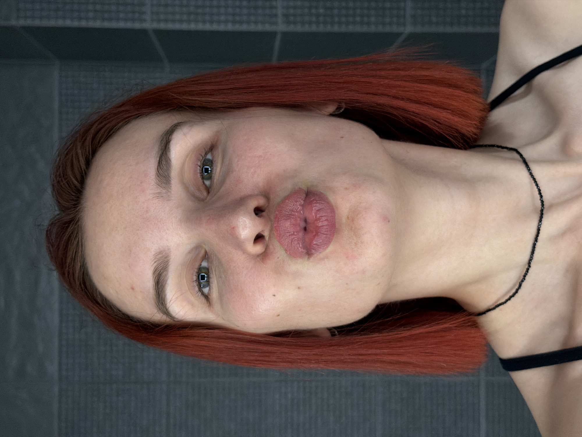 Woman takes bathroom selfies in Chaikovsky, Russia