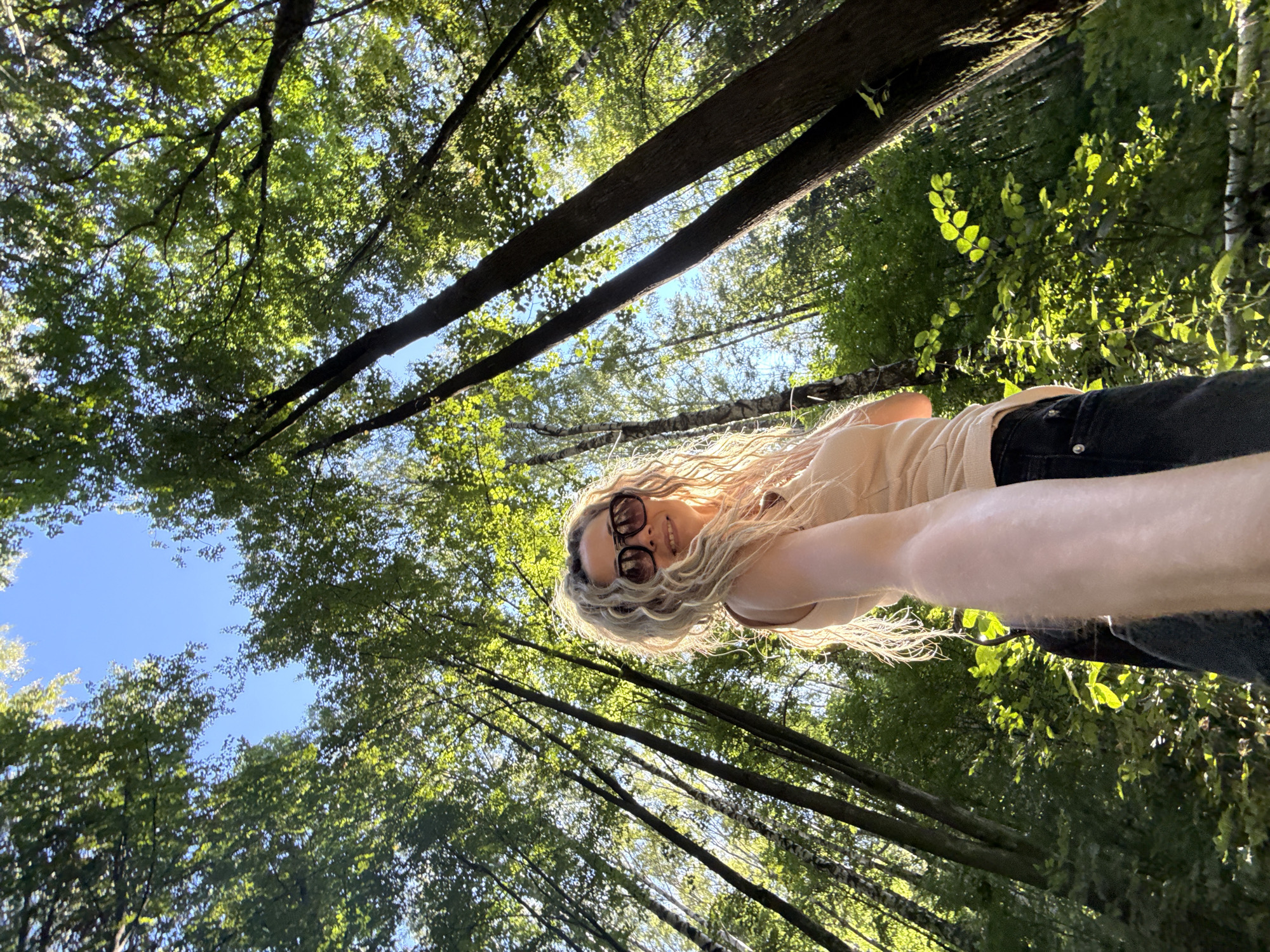 Forest selfies and a flower bouquet across one morning