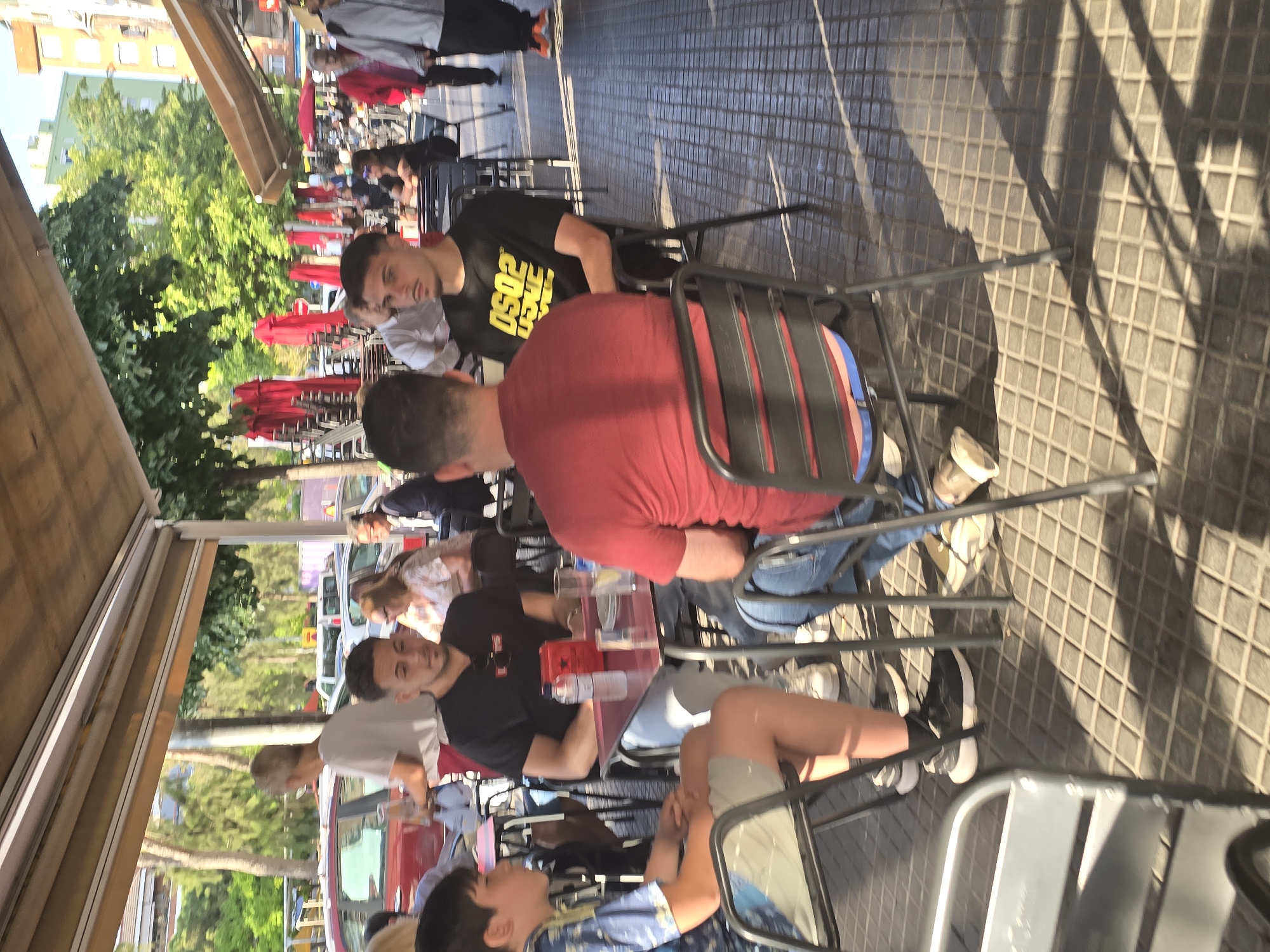 Evening social gatherings documented across Cornellà de Llobregat