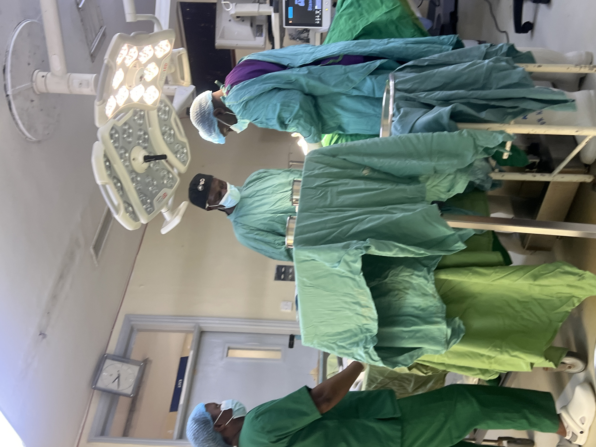 Medical team observed in Nairobi operating room Monday morning