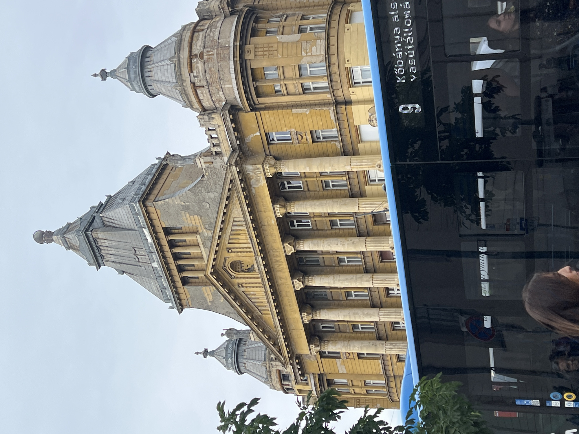 Budapest witness captures architecture, birthday celebration, food stall scenes