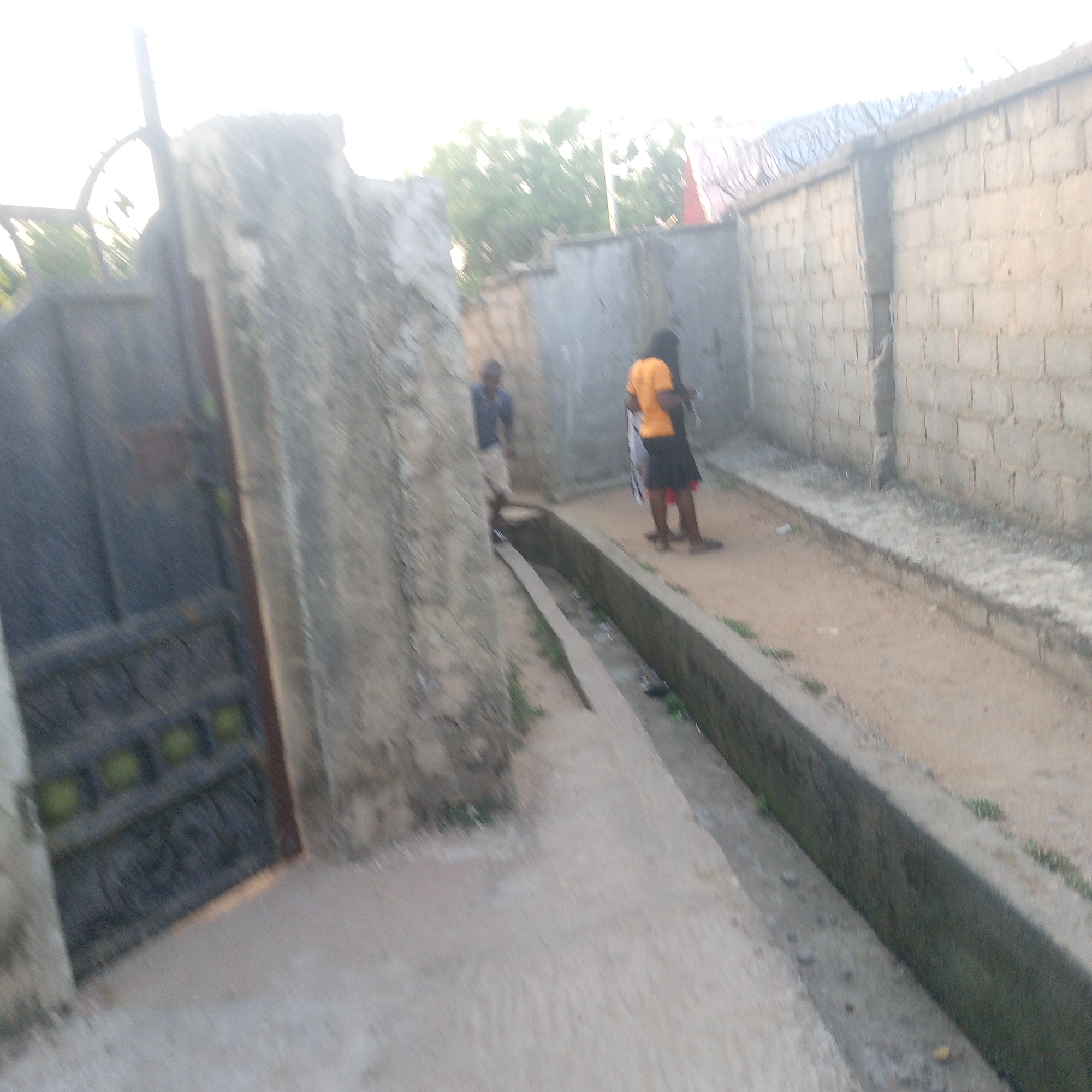 Daily life documented across two Nigerian communities over 40 minutes