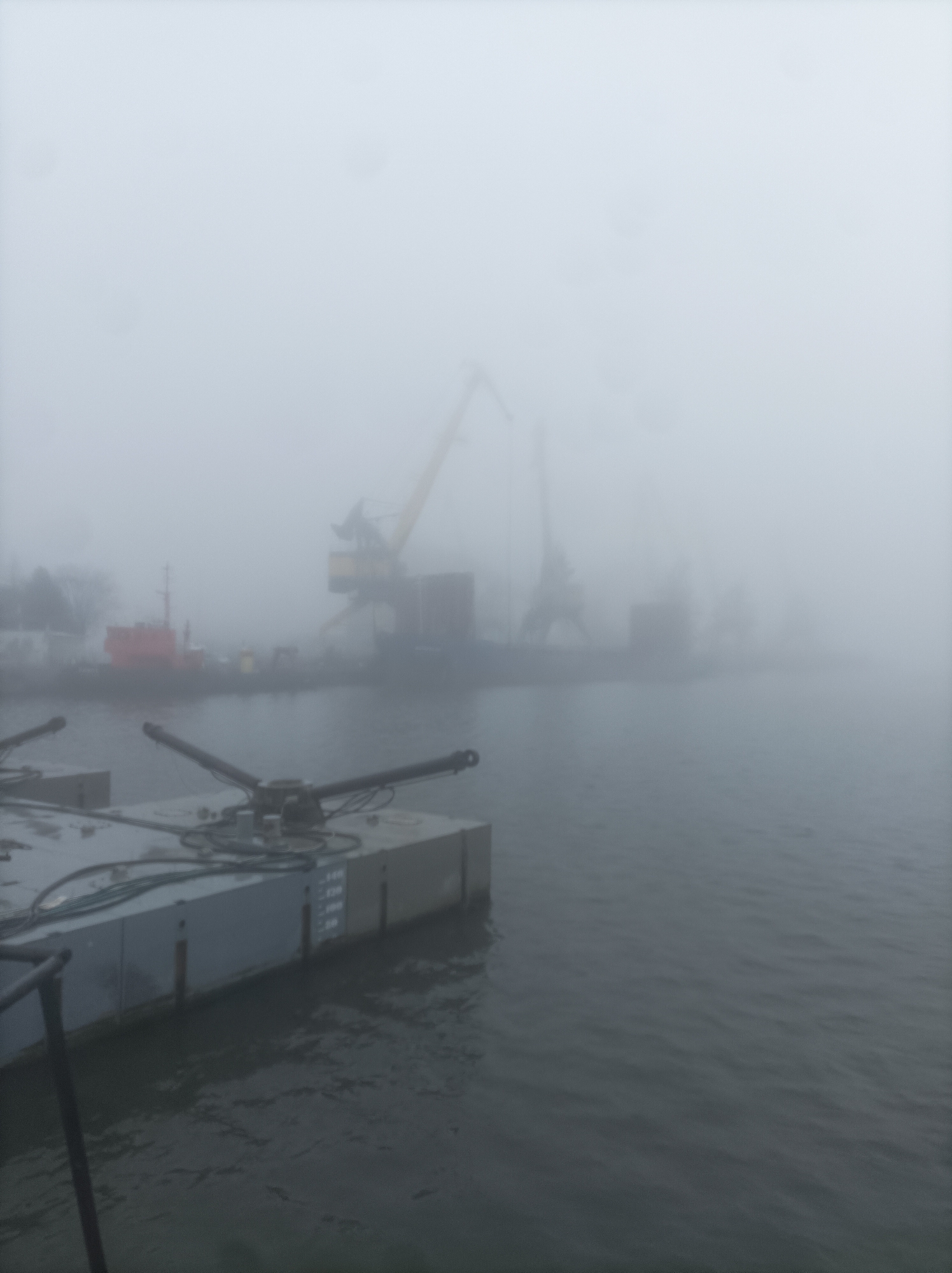 Foggy conditions observed at Port of Burgas, Bulgaria