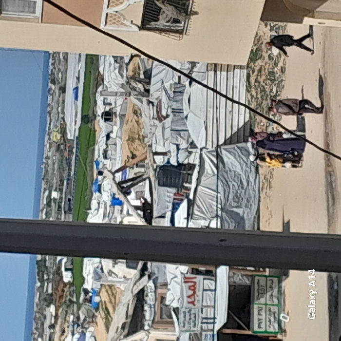 Witness documents damaged buildings, settlements across Khan Yunis March 4