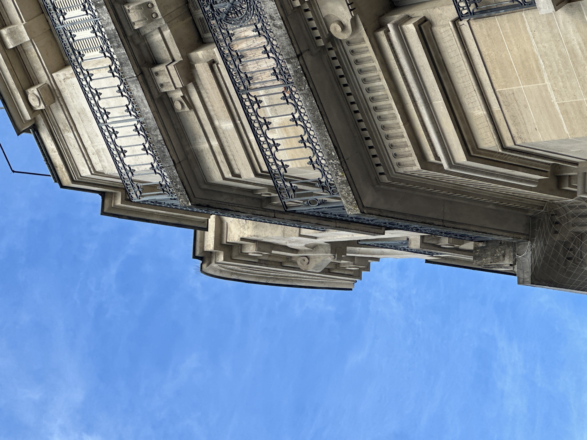 Up-close look at Haussmannian Paris streets and facades