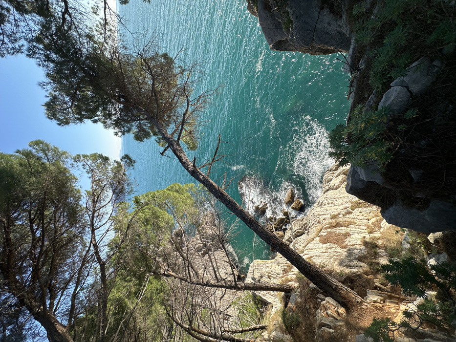 Clear skies and turquoise waters documented along Montenegro coast
