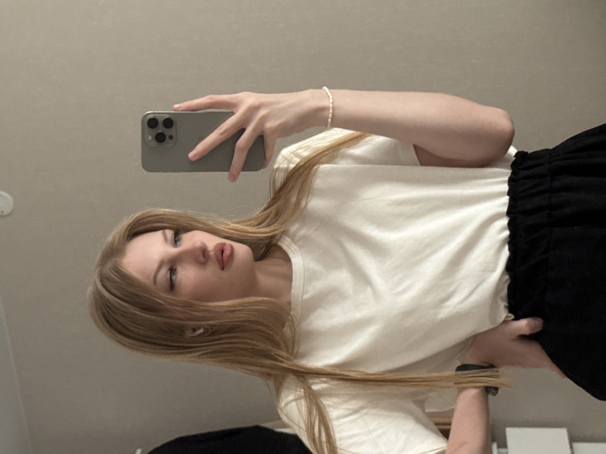 Casual indoor selfie session in a Perm apartment