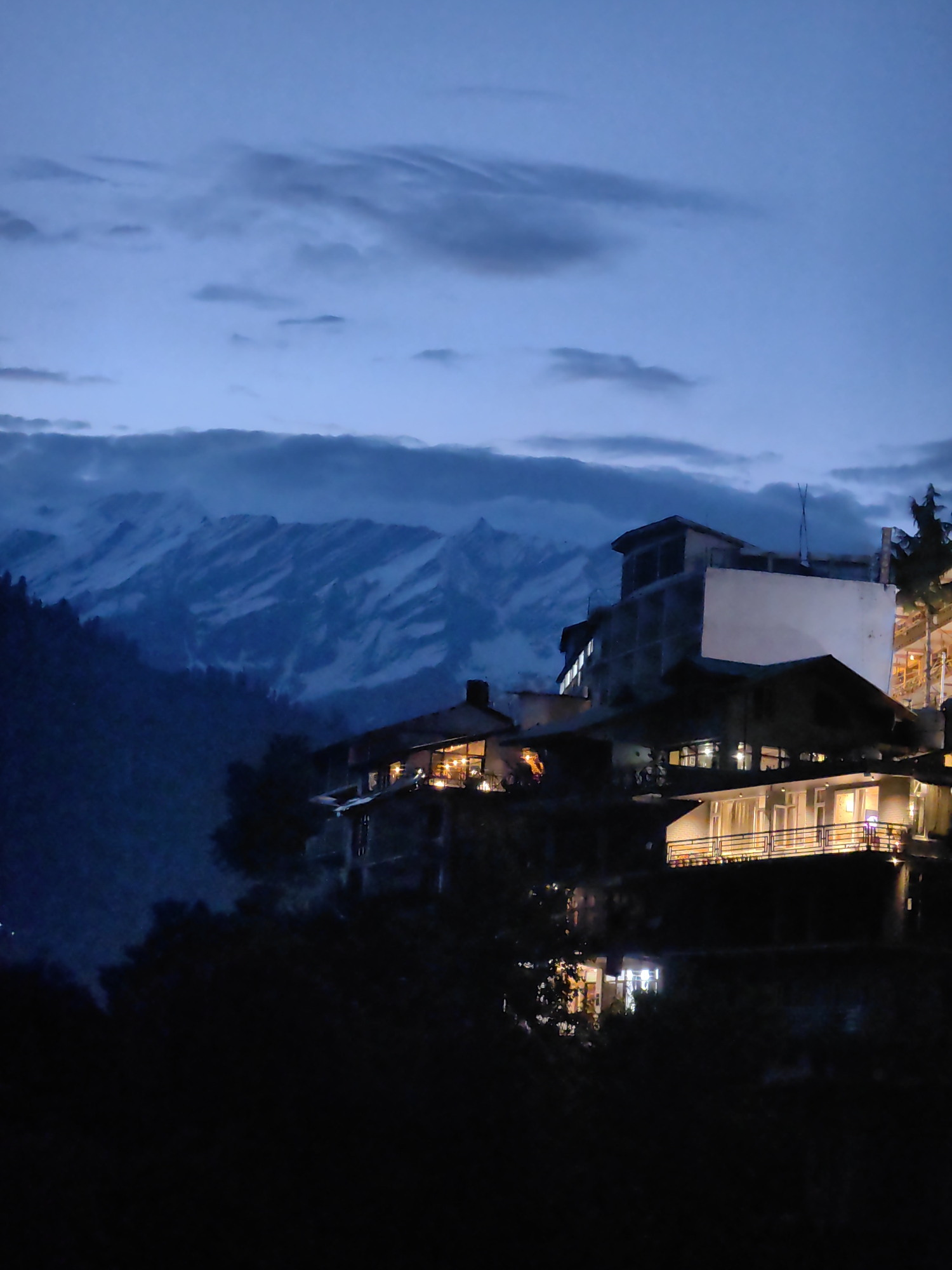 Evening twilight scenes and hot air balloon captured in Vashisht