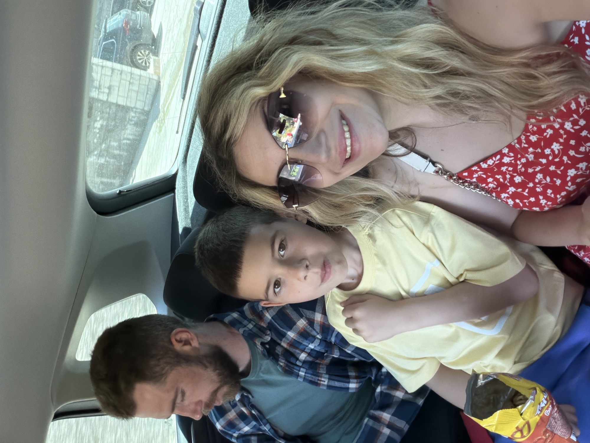 Three people spotted in vehicle in Dobrota, Montenegro
