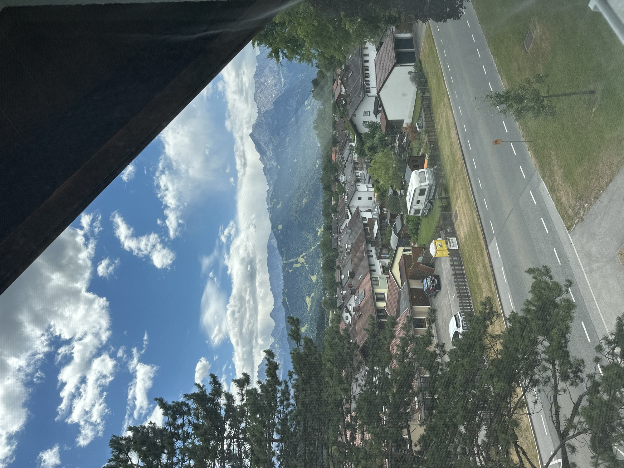Lazy morning in Garmisch-Partenkirchen, indoors and out