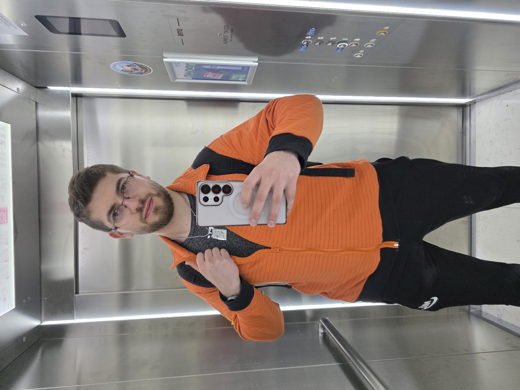 Man takes selfie in elevator in Plovdiv
