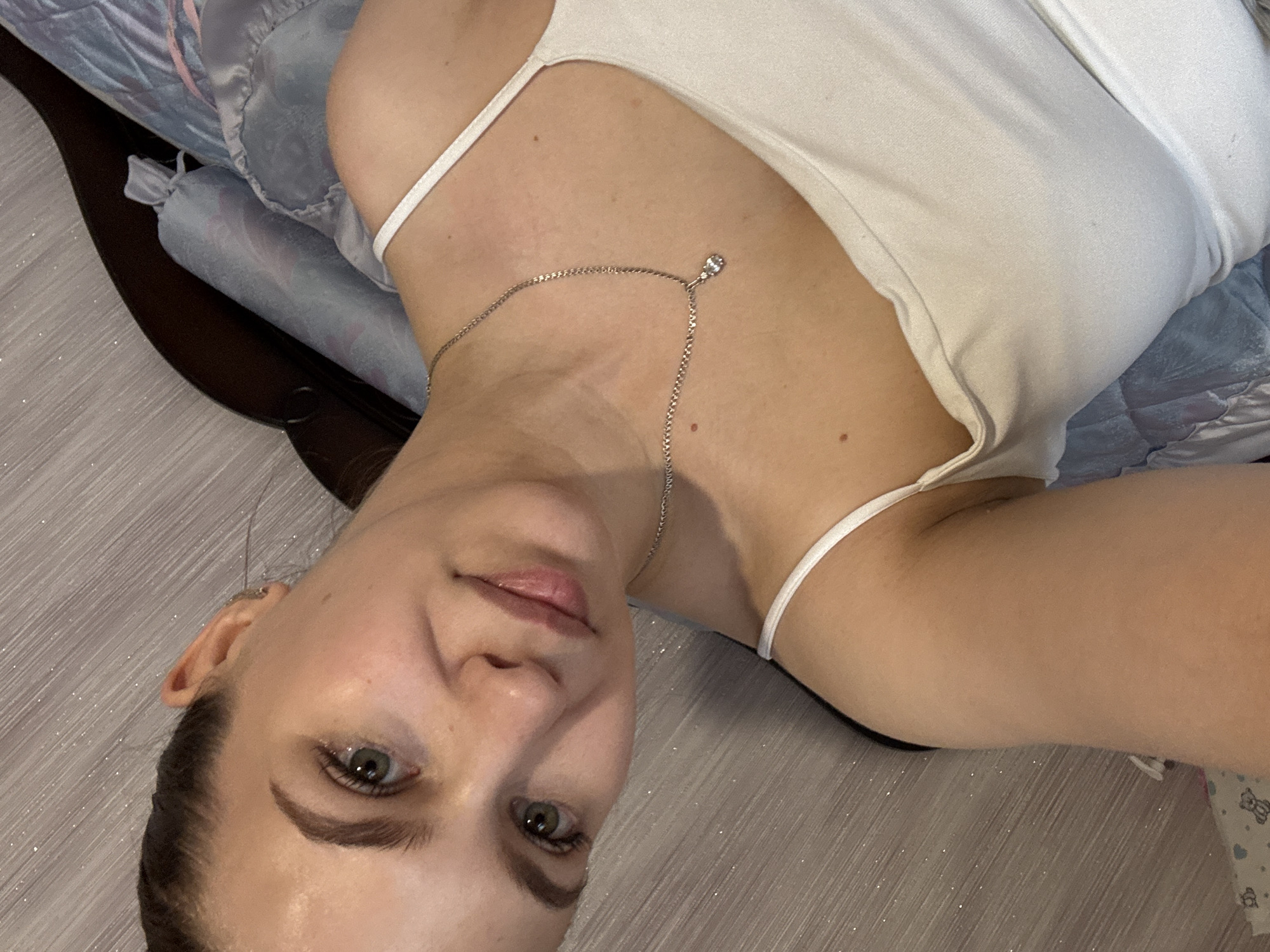 Woman Takes Series of Selfies in Nizhnyaya Gar'