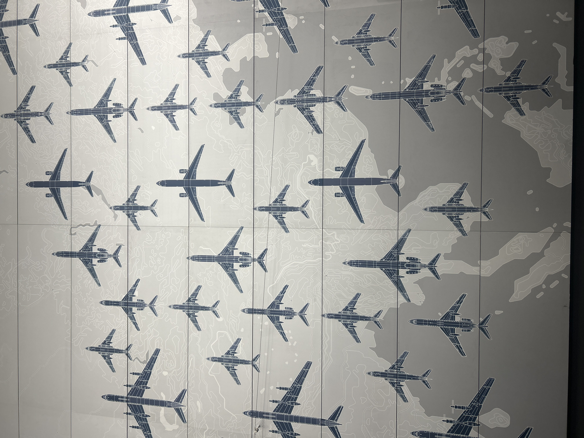 Airplane mural spotted on wall in Vnukovo, Russia