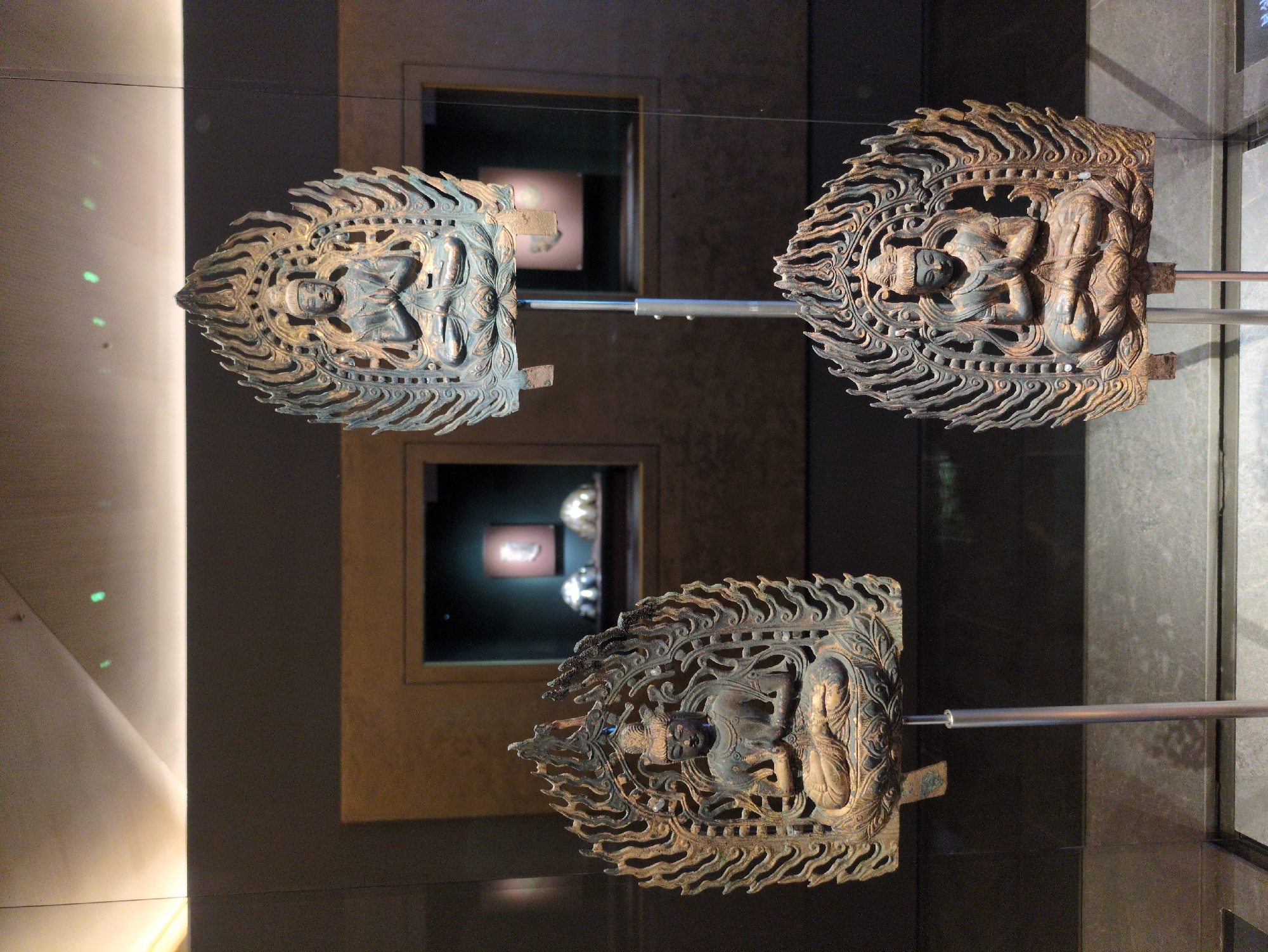 Museum visitors document Buddhist artifacts, pottery in Gyeongju morning tour
