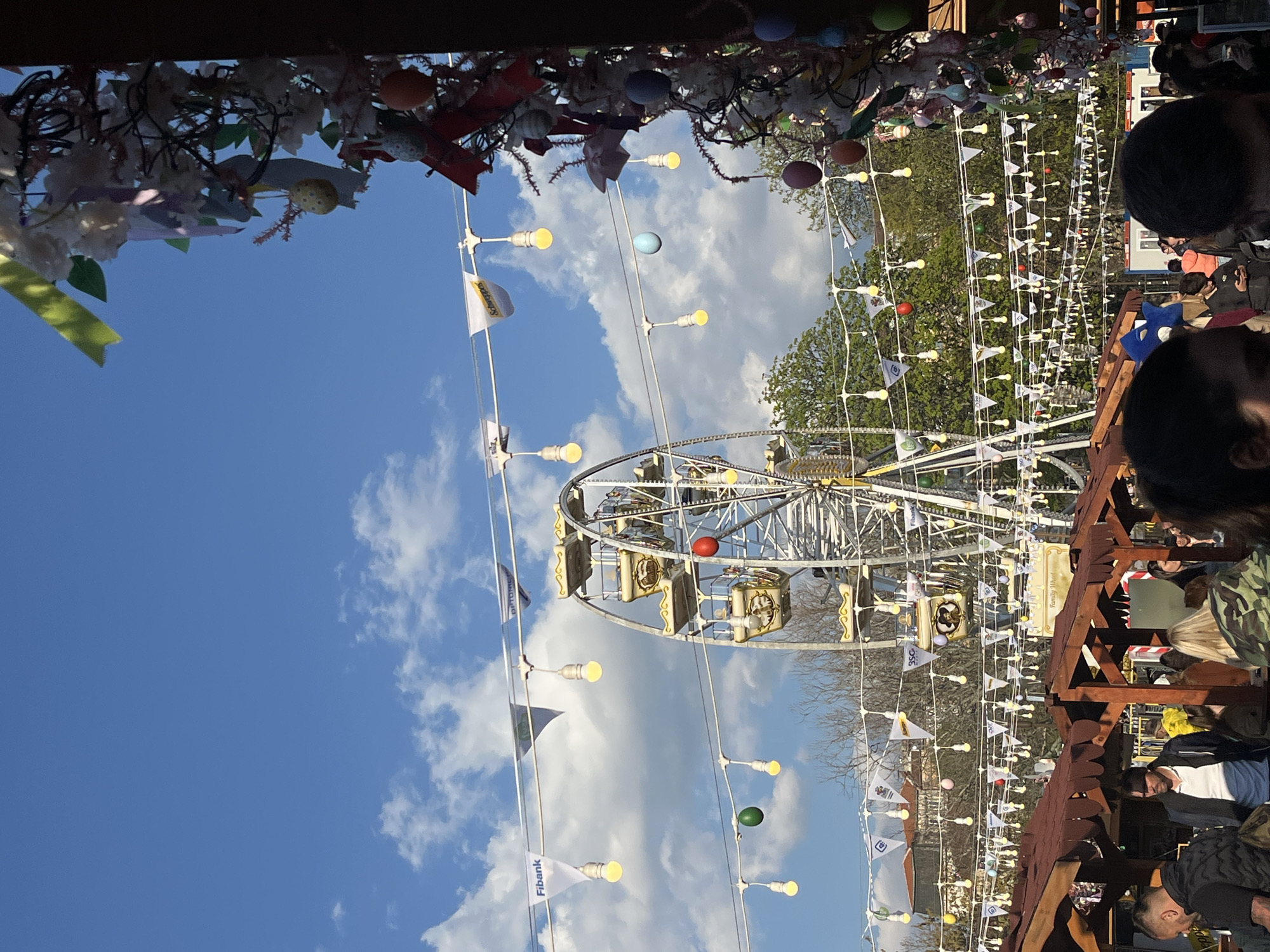 Spring festival draws crowds to Sofia waterfront promenade