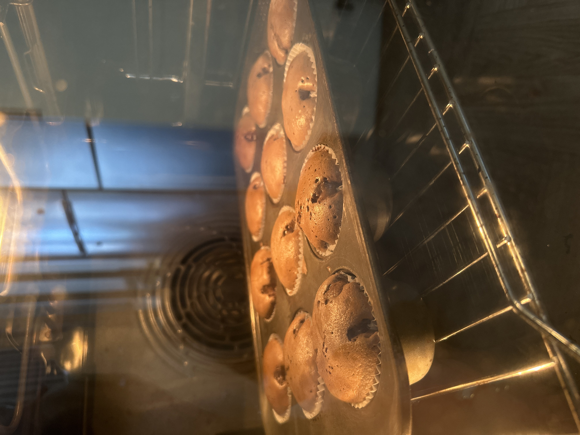 Early morning cooking session captured in Krasnoyarsk kitchen