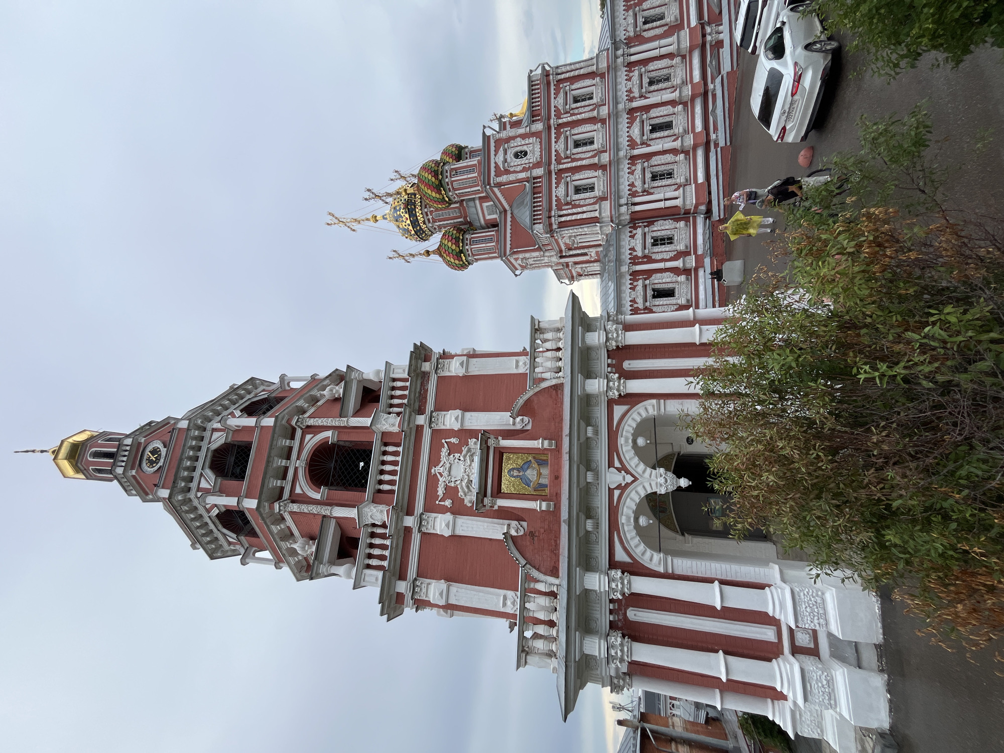 Exploring Nizhny Novgorod's red-brick churches and historic streetscapes