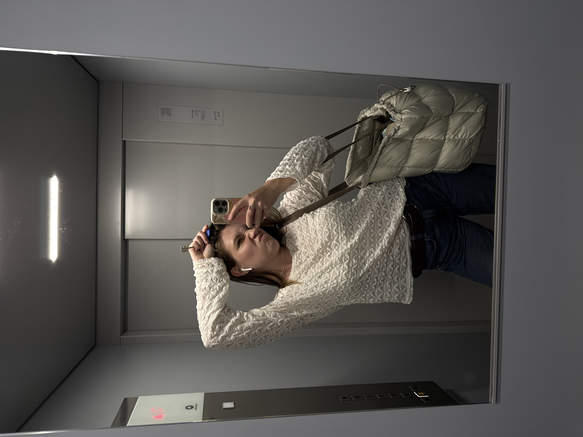 Woman takes elevator selfie in Belgrade suburb