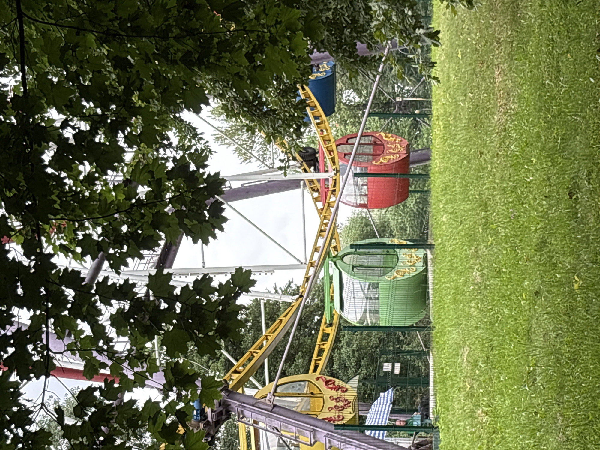 Ferris wheel, river views, and park quirks in Saint Petersburg