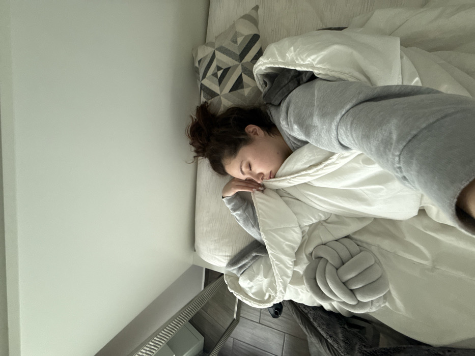 Young woman's daily routine documented across Mexico City