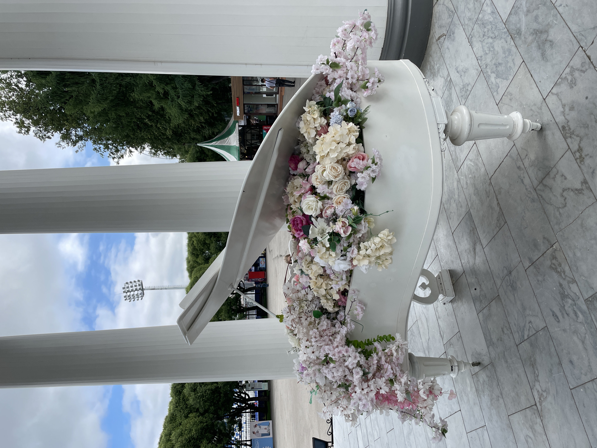 Perm park in summer: rides, flowers, and forest cafés