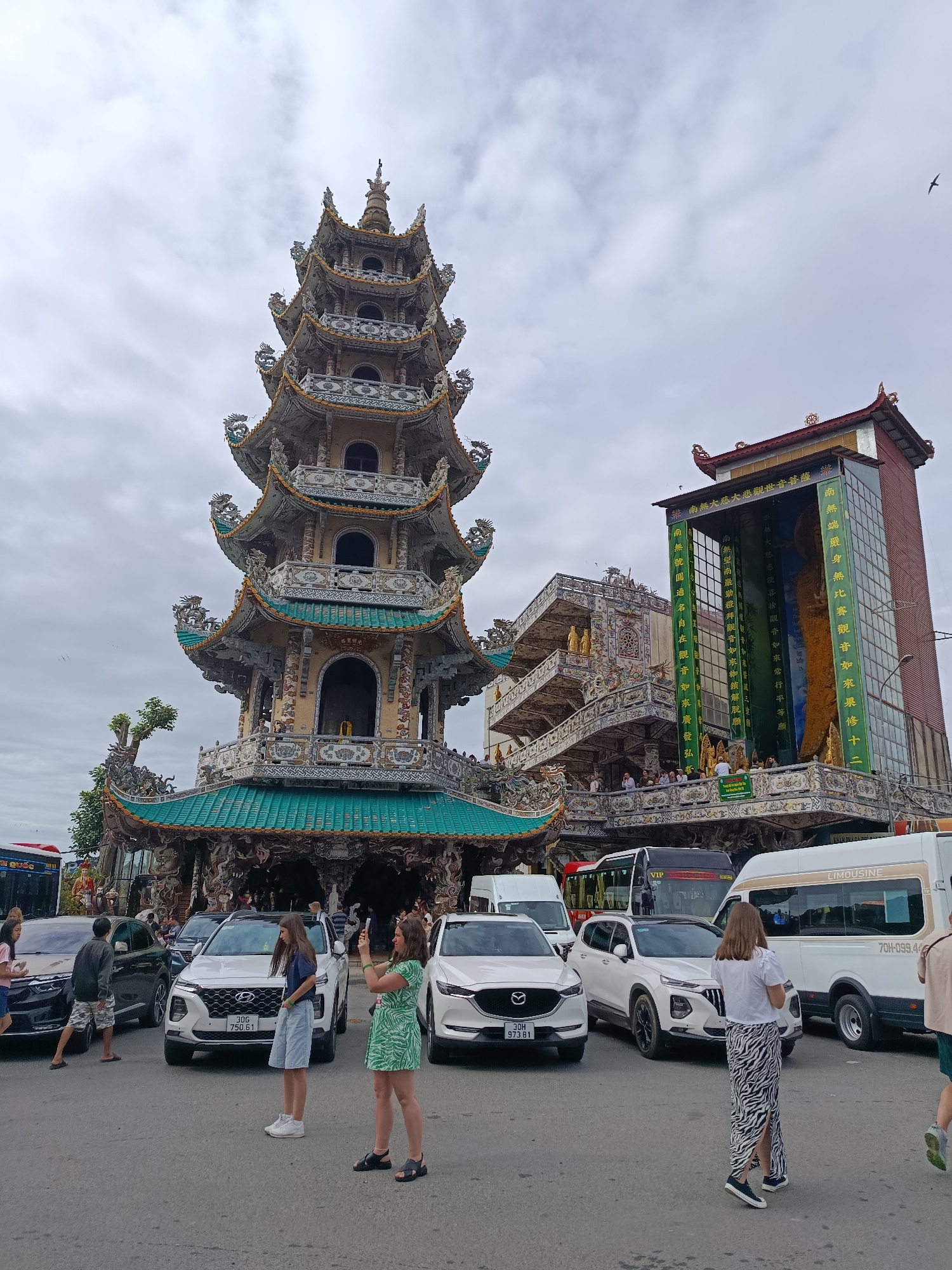 Inside and outside Binh Thuan Pagoda, Xuân Thành