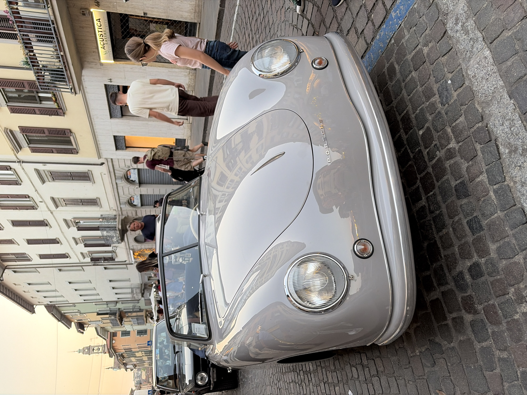 Classic Car and DJ Performance Spotted in Bergamo