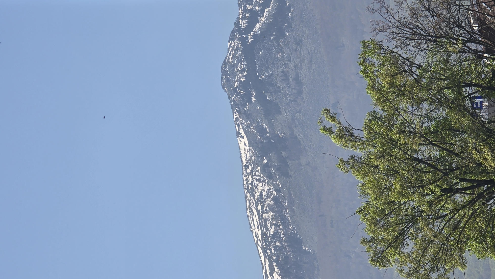 Clear mountain views documented near Sofia, Bulgaria