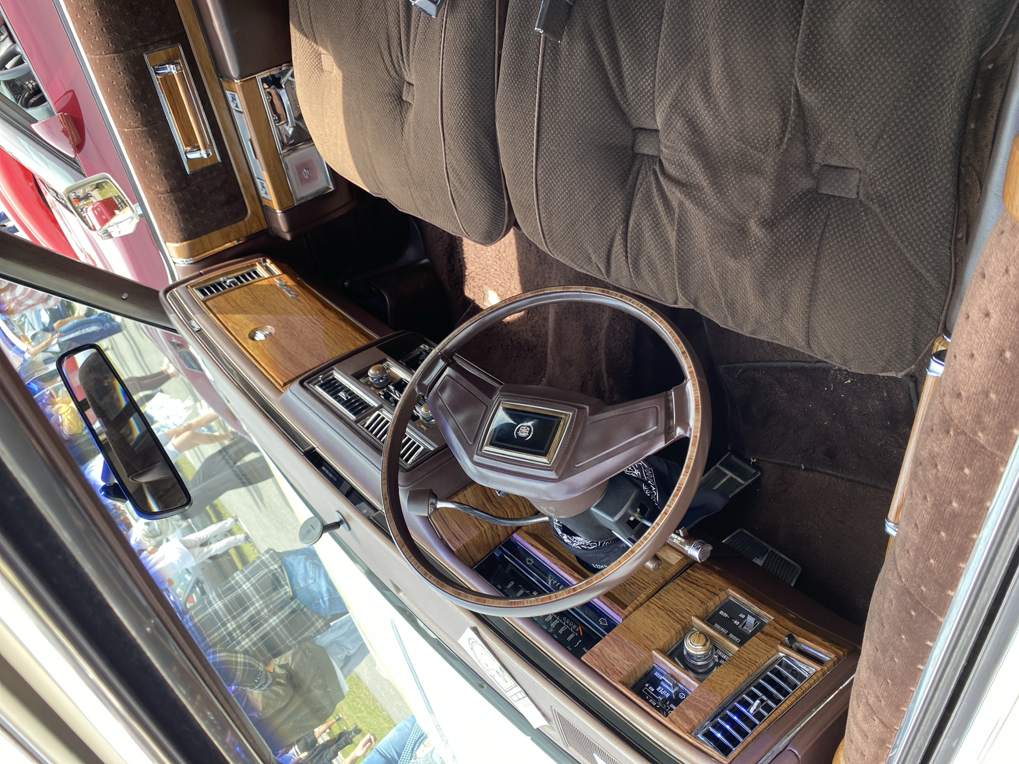 Classic and modified cars on show in Gdańsk