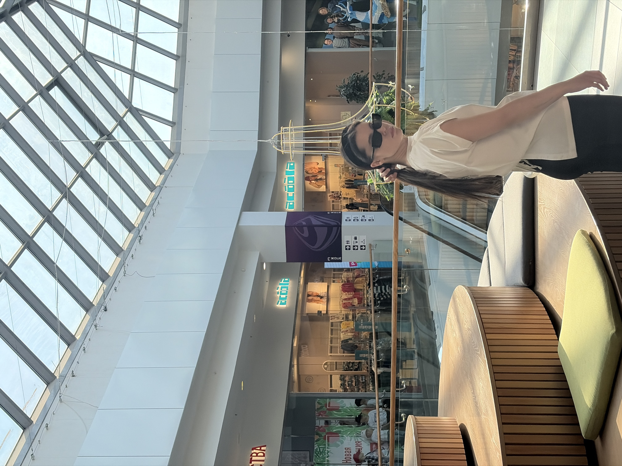 Ordinary shopping mall moments documented in Izhevsk, Russia