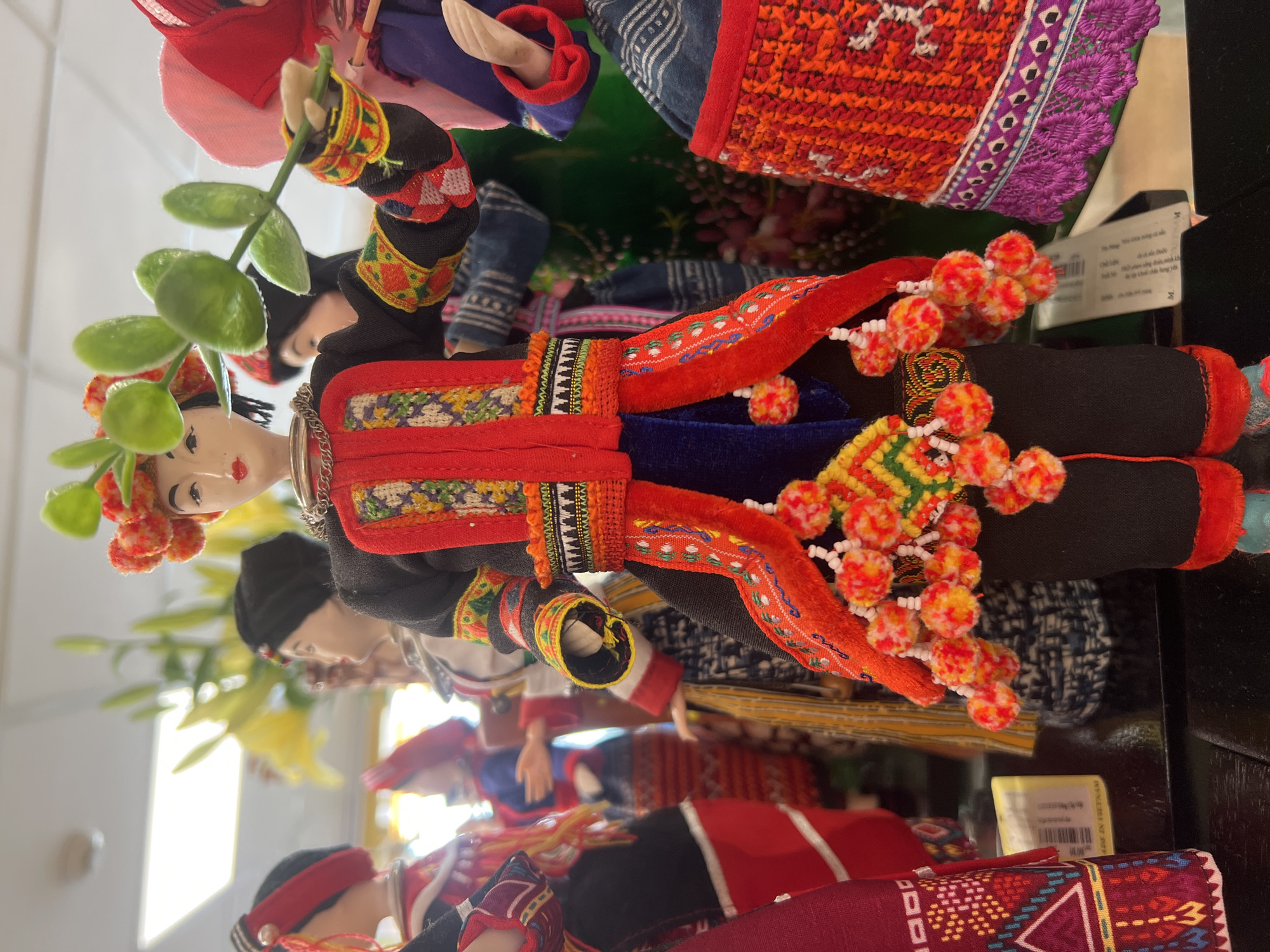 Inside Noi Bai Airport: gates, gift shops, and departing travelers