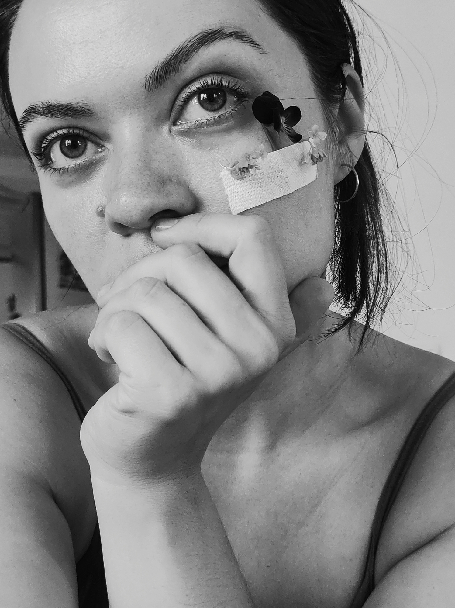 Black and white portraits of woman captured in morning session