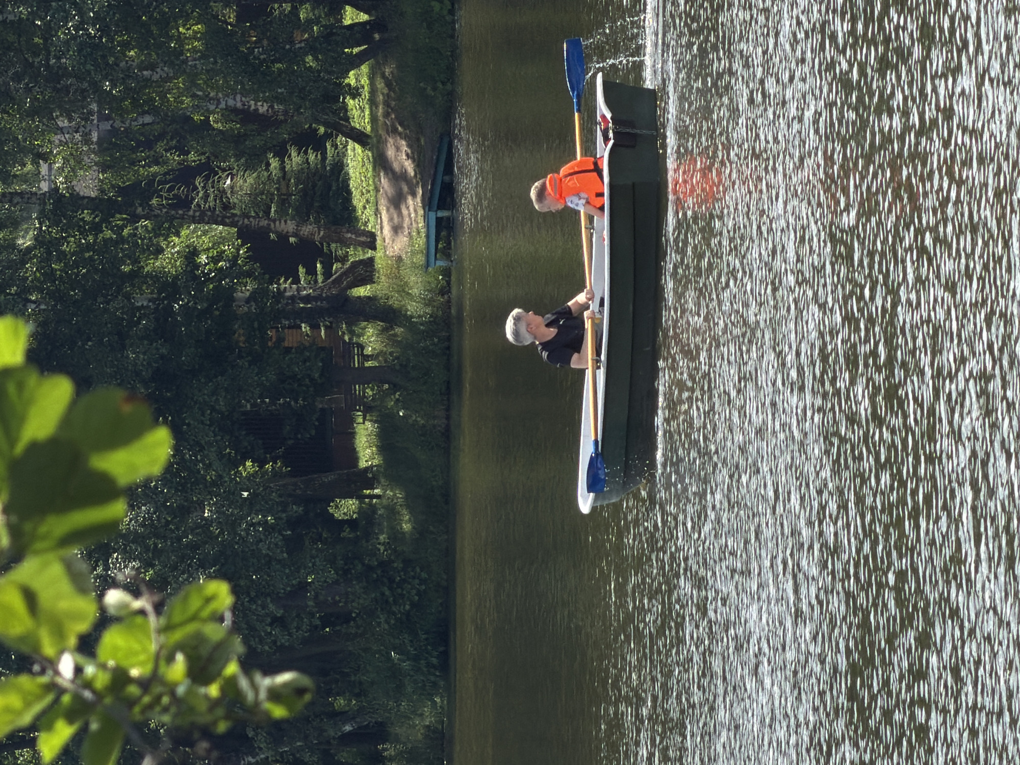 A lazy summer morning on the lake in Malakhovka